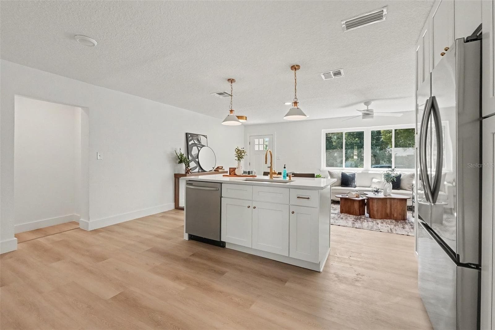 Single Family Residence at 4639 MARTINGALE RD, JACKSONVILLE, photo 6 of 24