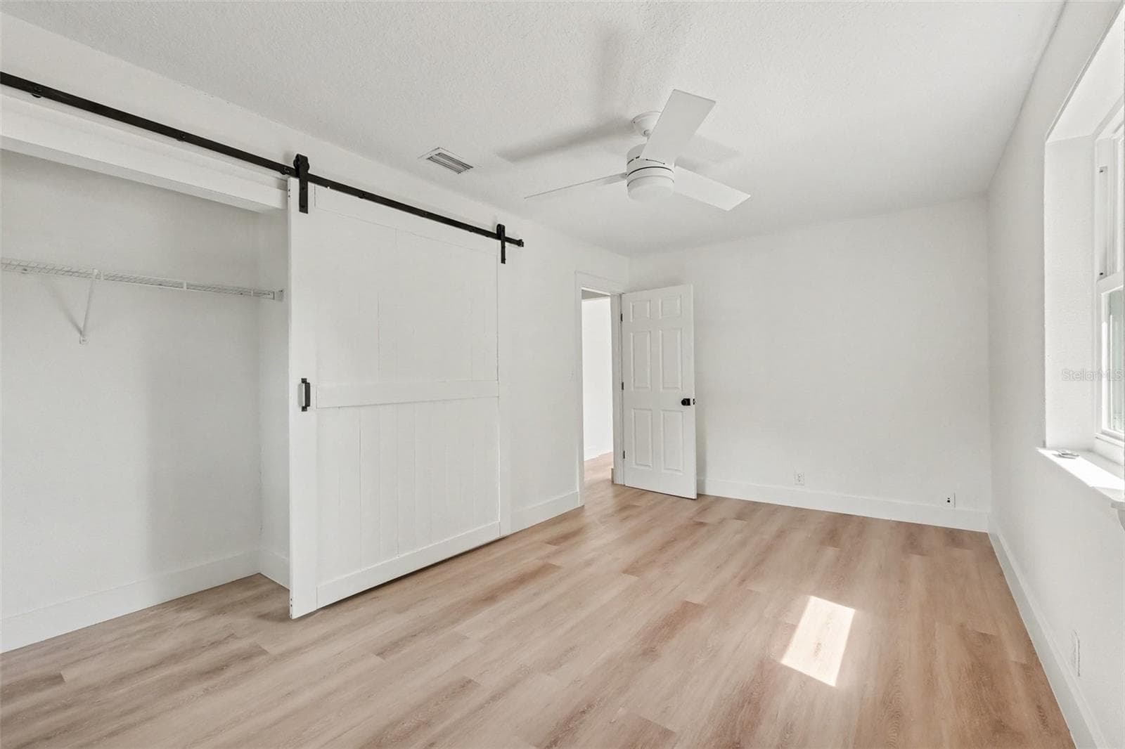 Single Family Residence at 4639 MARTINGALE RD, JACKSONVILLE, photo 16 of 24