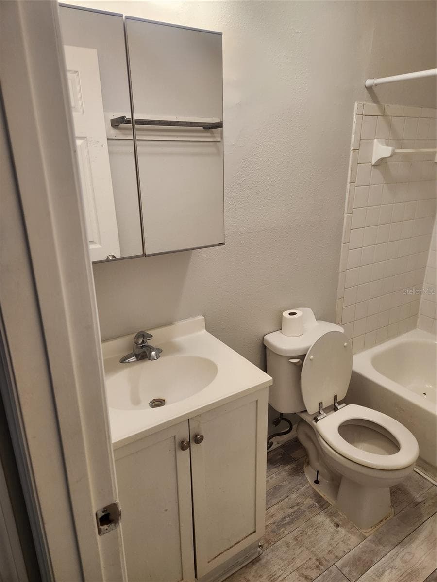 Apartment at 3920 E JEAN ST #8, TAMPA, photo 7 of 8