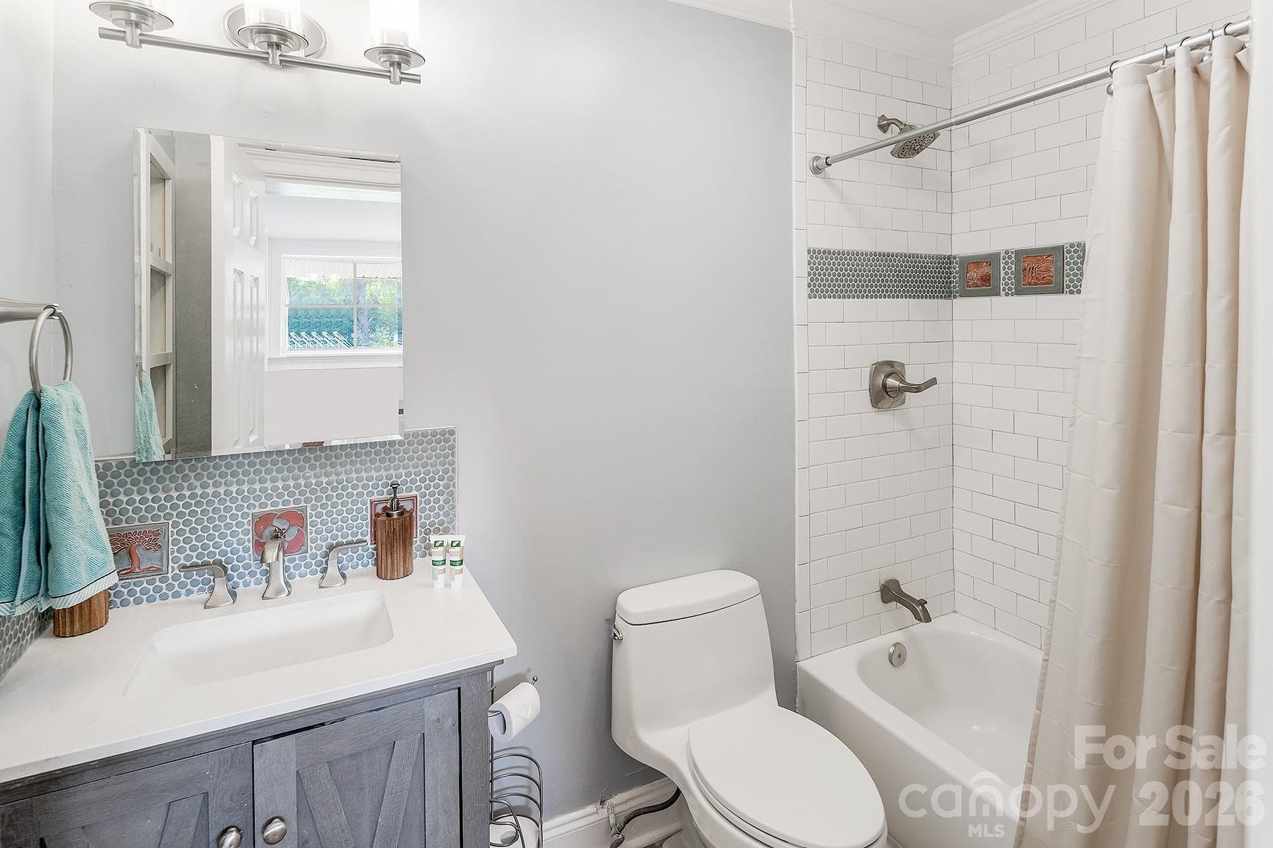 Single Family Residence at 109 Julia Avenue, Belmont, photo 16 of 21