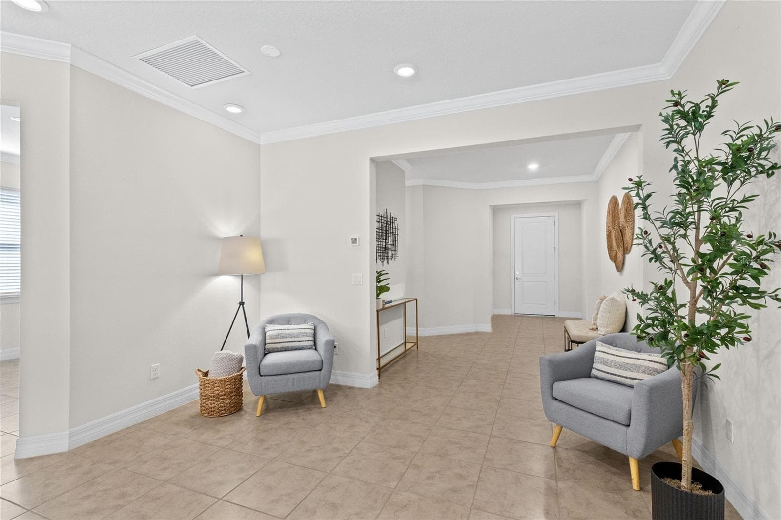 High Ceilings & Crown Molding Throughout - 1196 PATTERSON TER, LAKE MARY