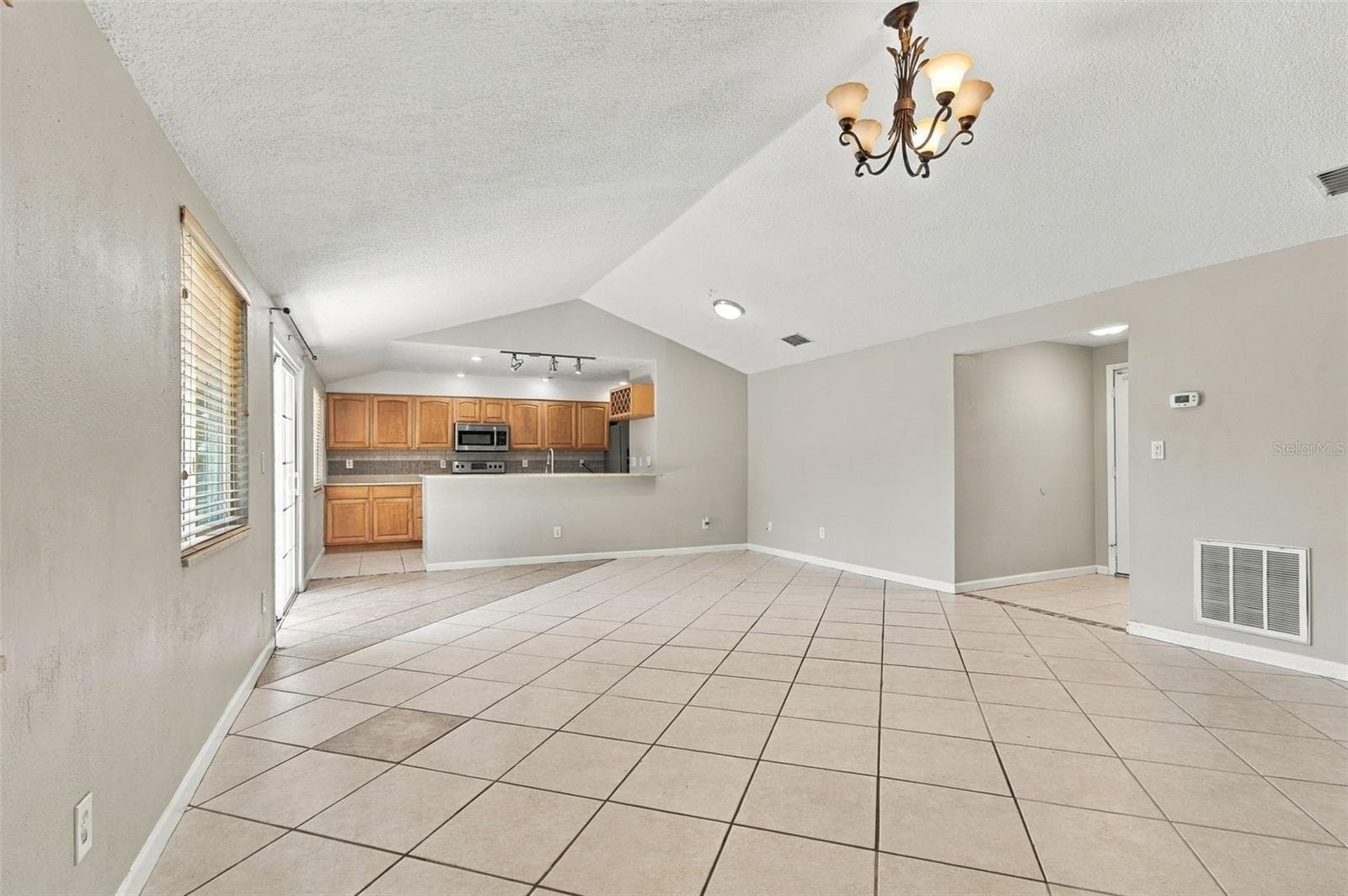 Single Family Residence at 373 FOXCROFT DR E, PALM HARBOR, photo 7 of 63