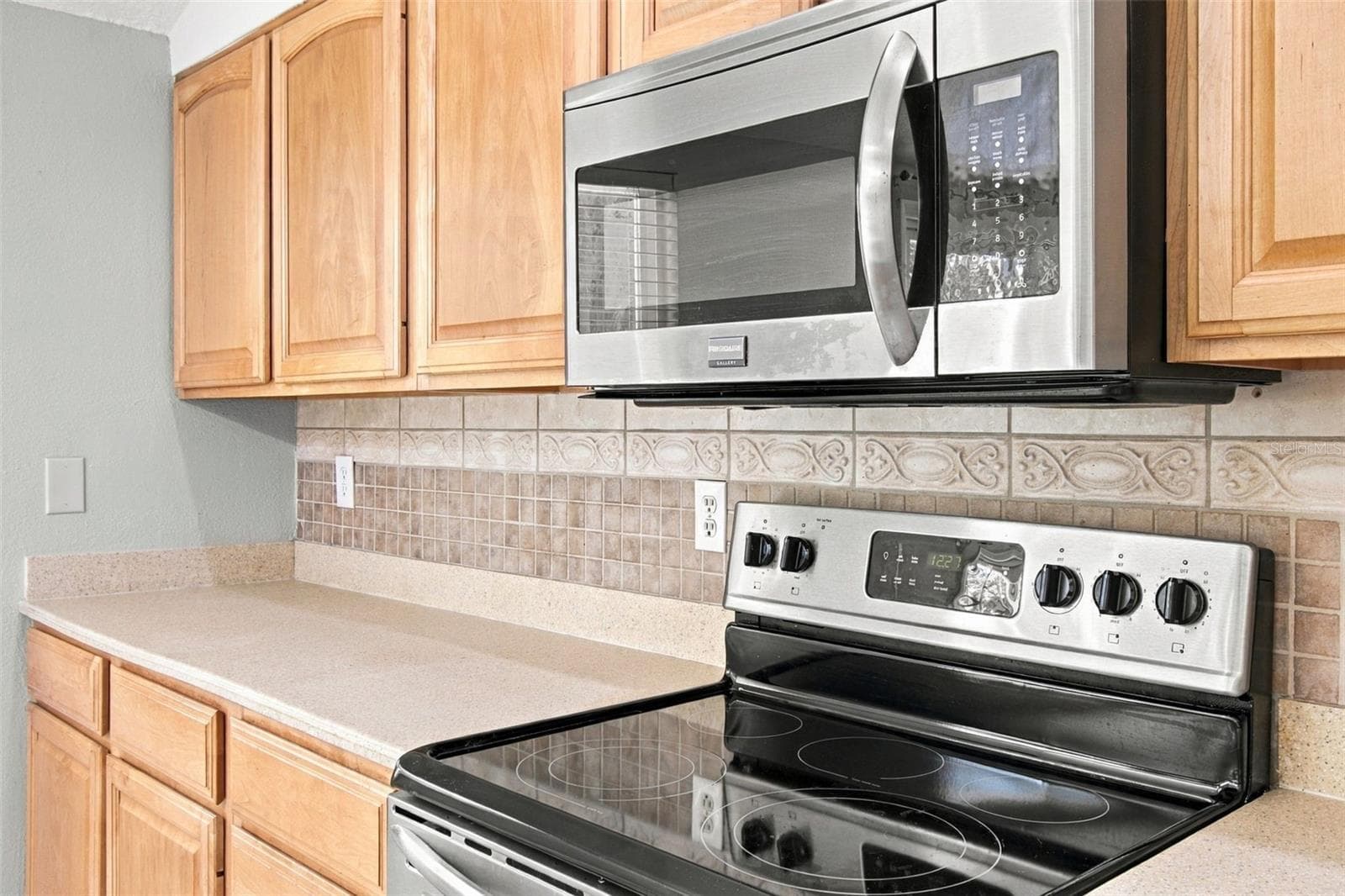 Single Family Residence at 373 FOXCROFT DR E, PALM HARBOR, photo 18 of 63