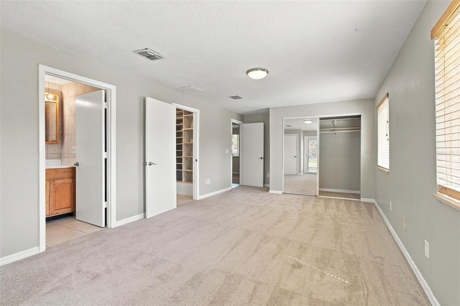 Single Family Residence at 373 FOXCROFT DR E, PALM HARBOR, photo 32 of 63