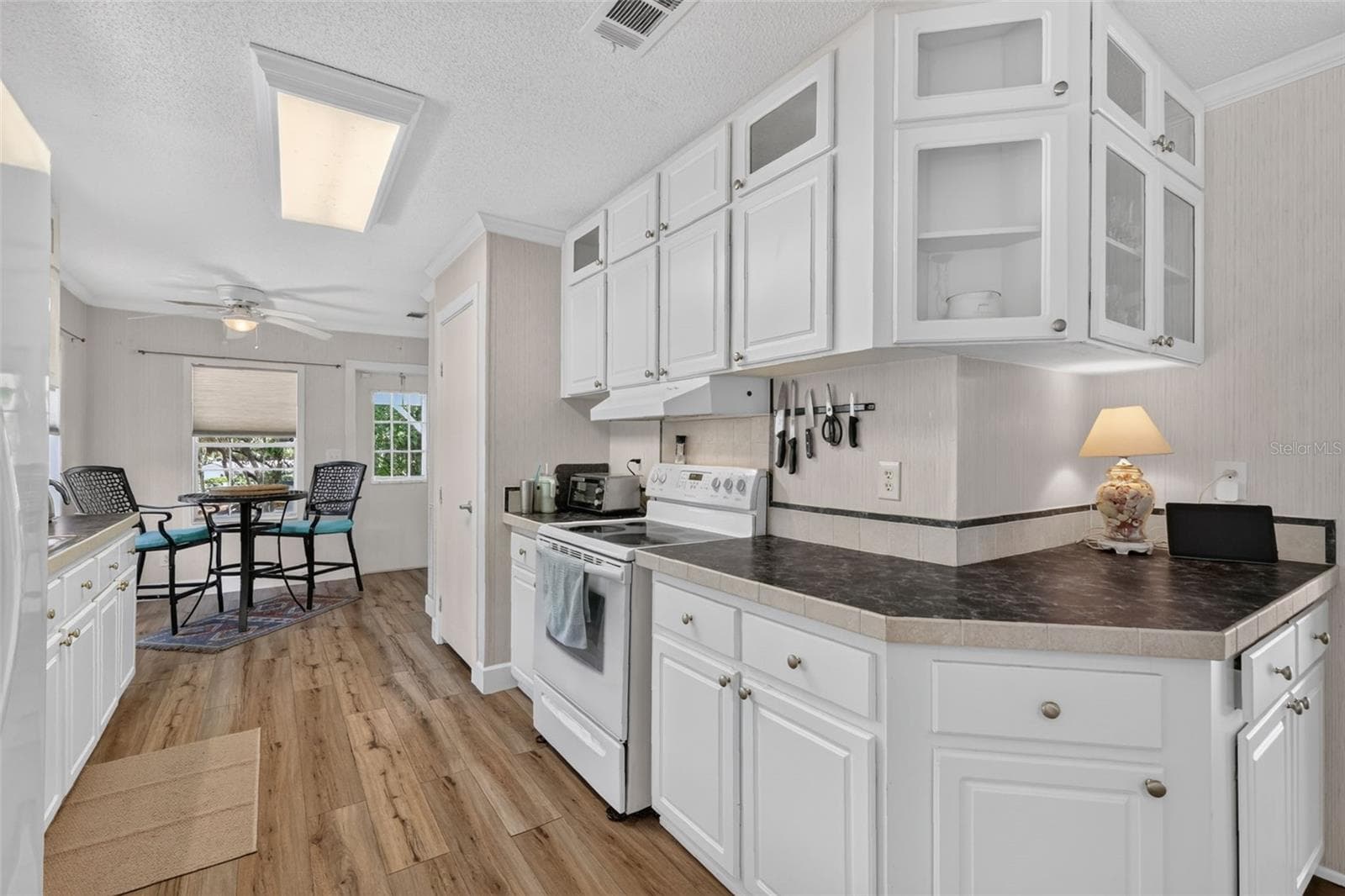 Manufactured Home at 16788 SE 69TH LN, OCKLAWAHA, photo 8 of 31