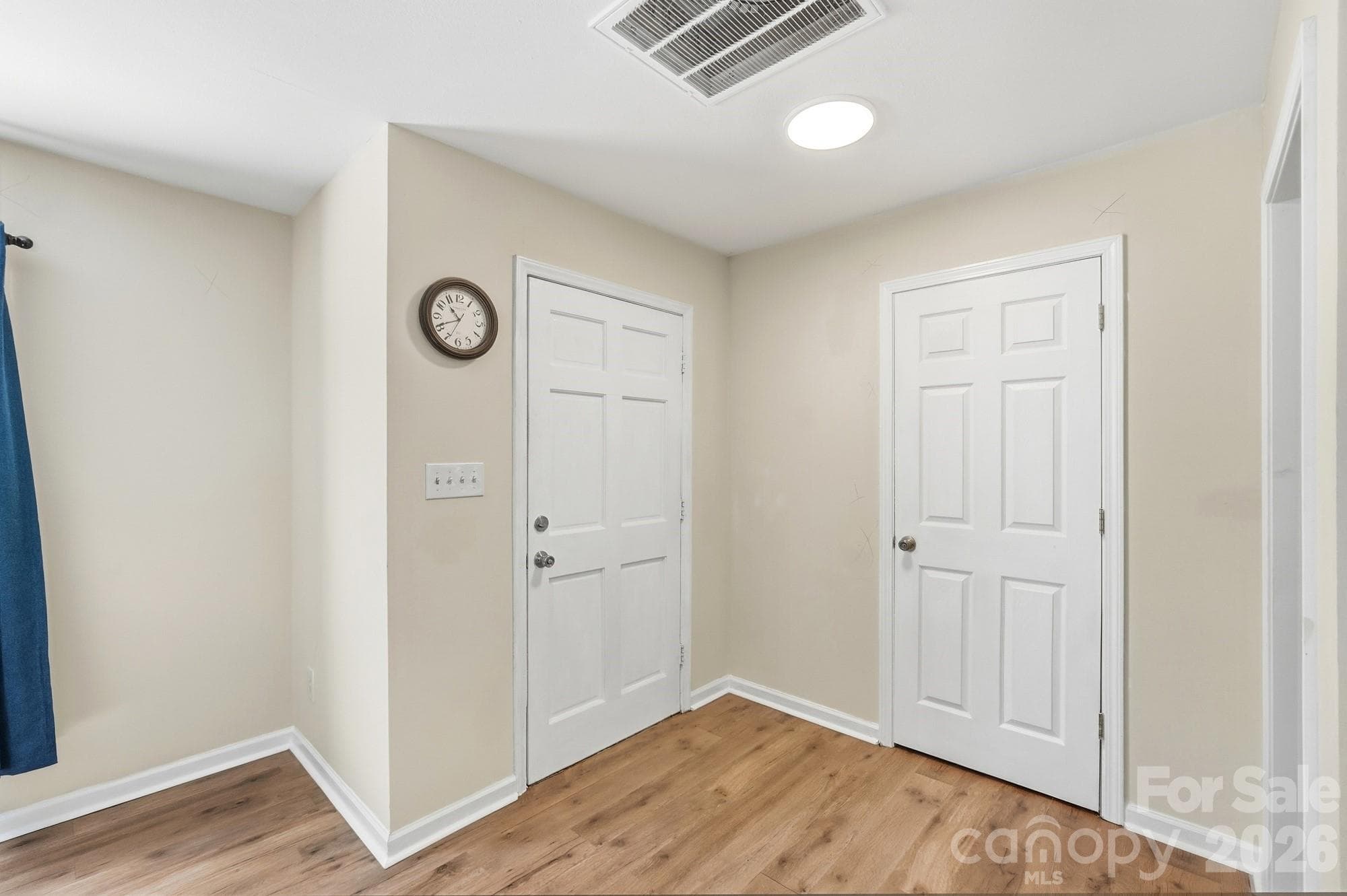 Single Family Residence at 6301 Dwightware Boulevard, Charlotte, photo 5 of 39
