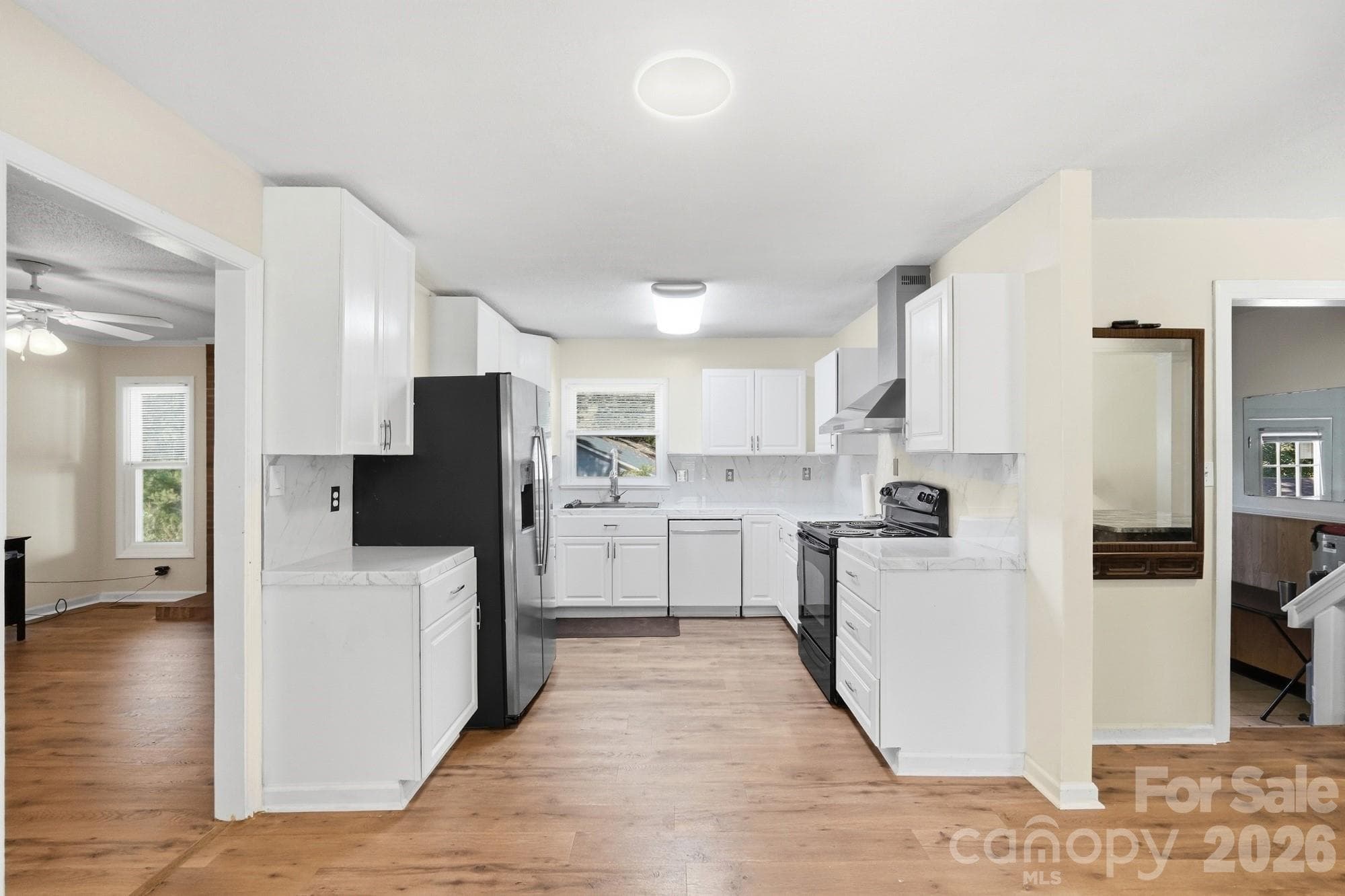 Single Family Residence at 6301 Dwightware Boulevard, Charlotte, photo 12 of 39