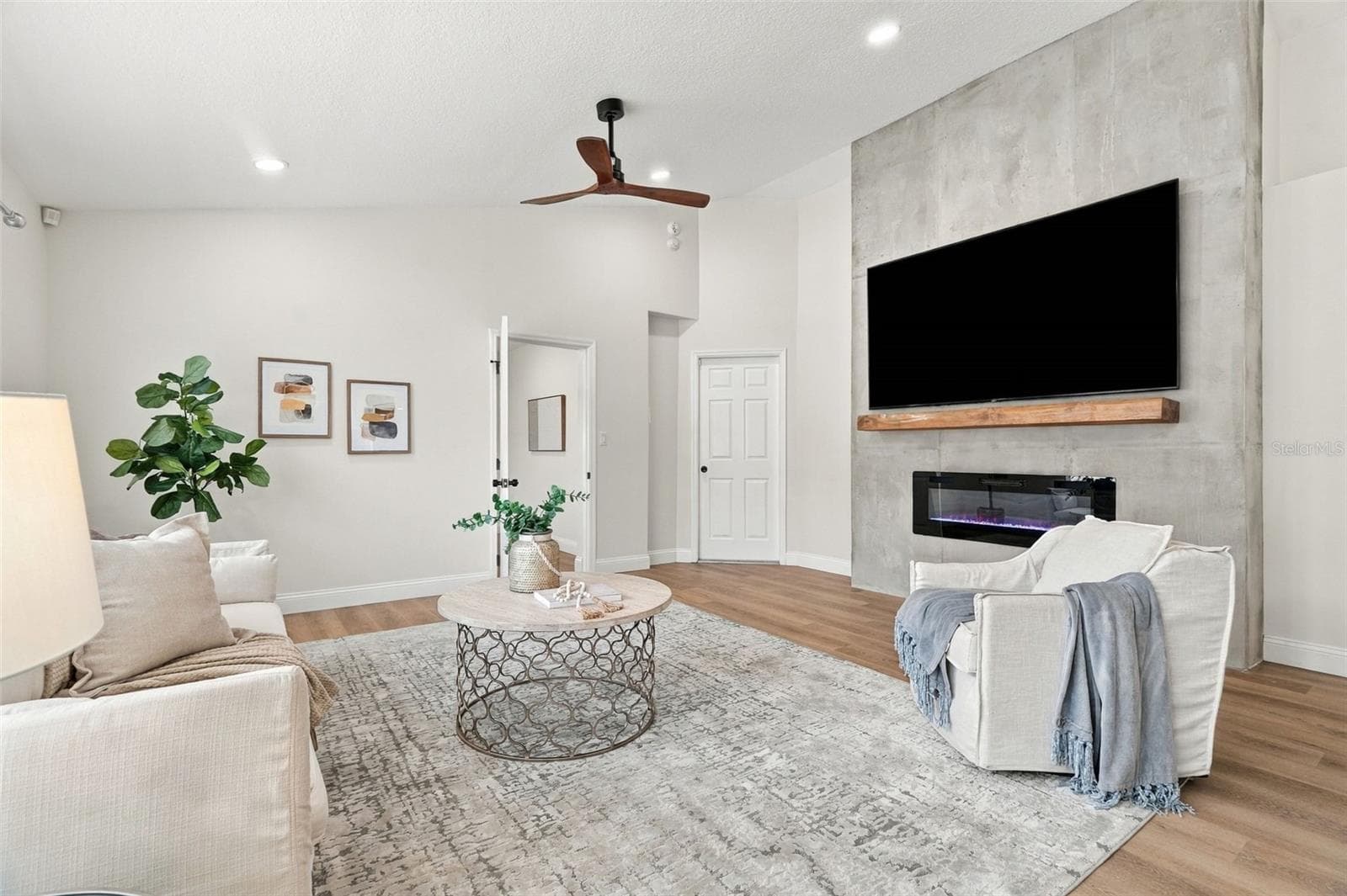 Living room. - 625 FOLSOM ST S, ST PETERSBURG