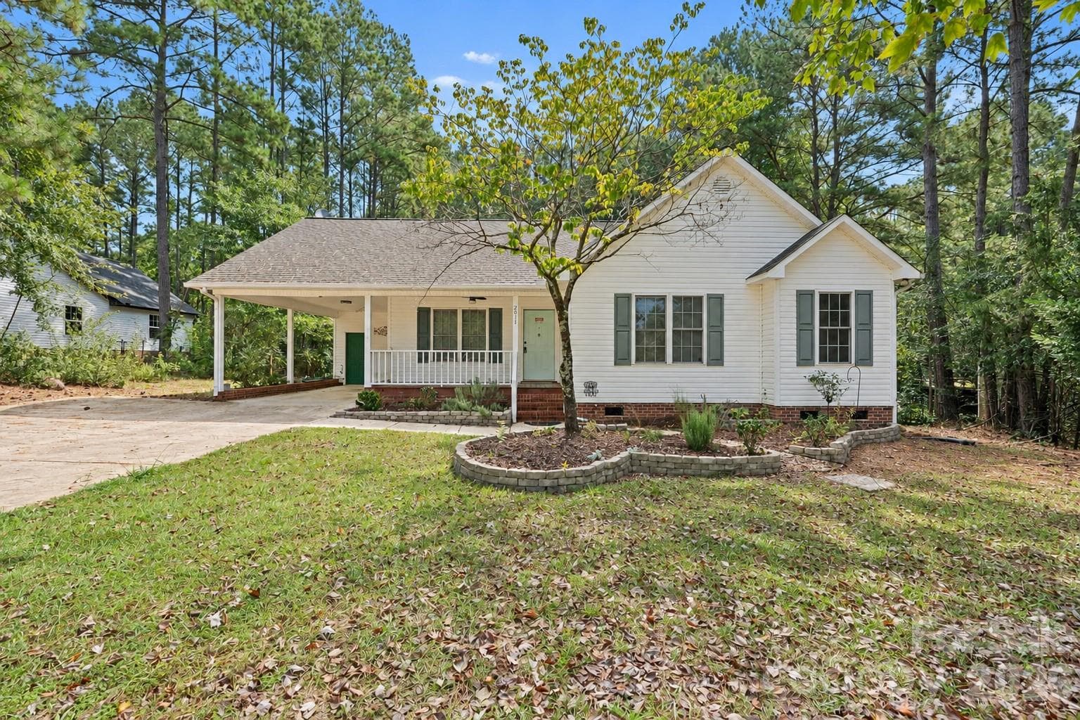 Single Family Residence at 2017 Country Club Drive, Lancaster, photo 2 of 32