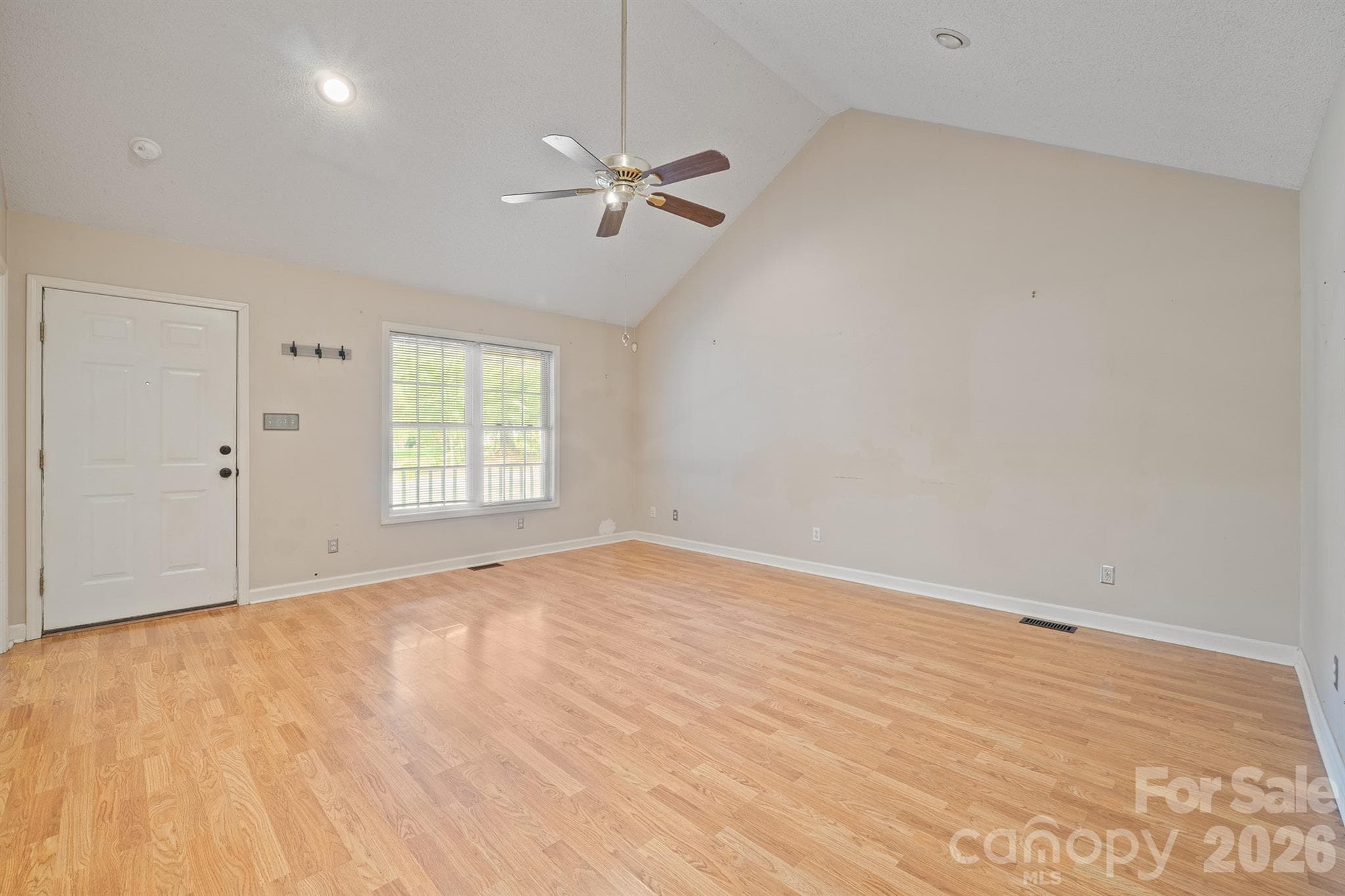 Single Family Residence at 2017 Country Club Drive, Lancaster, photo 8 of 32