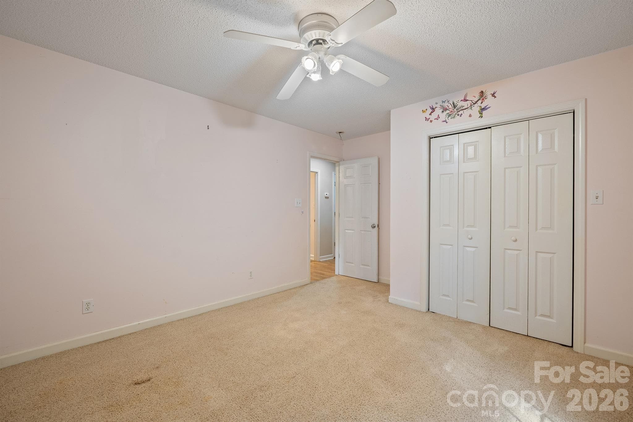 Single Family Residence at 2017 Country Club Drive, Lancaster, photo 17 of 32