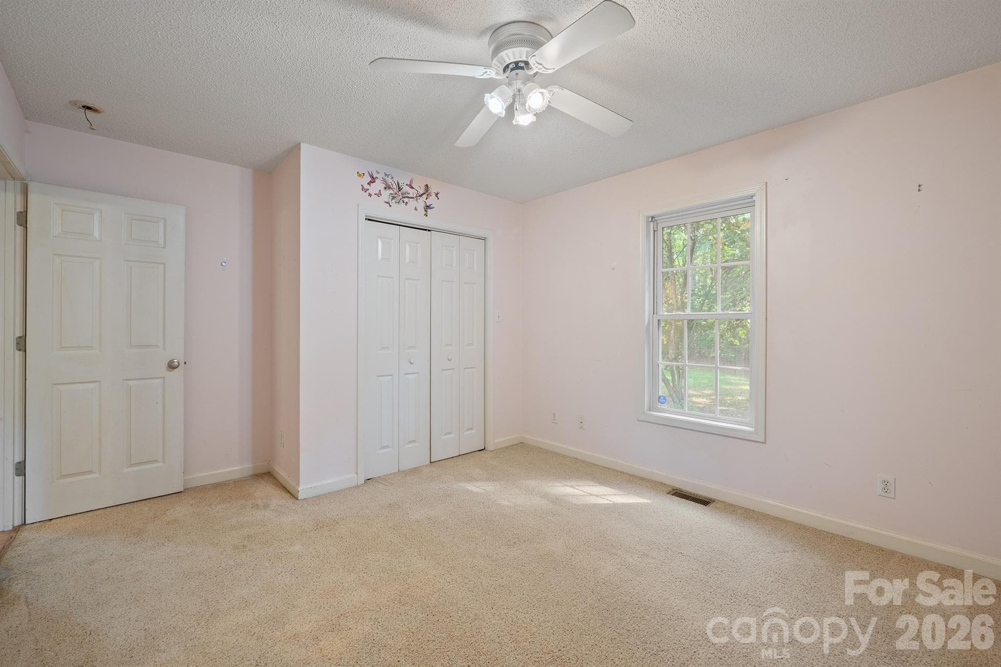 Single Family Residence at 2017 Country Club Drive, Lancaster, photo 18 of 32