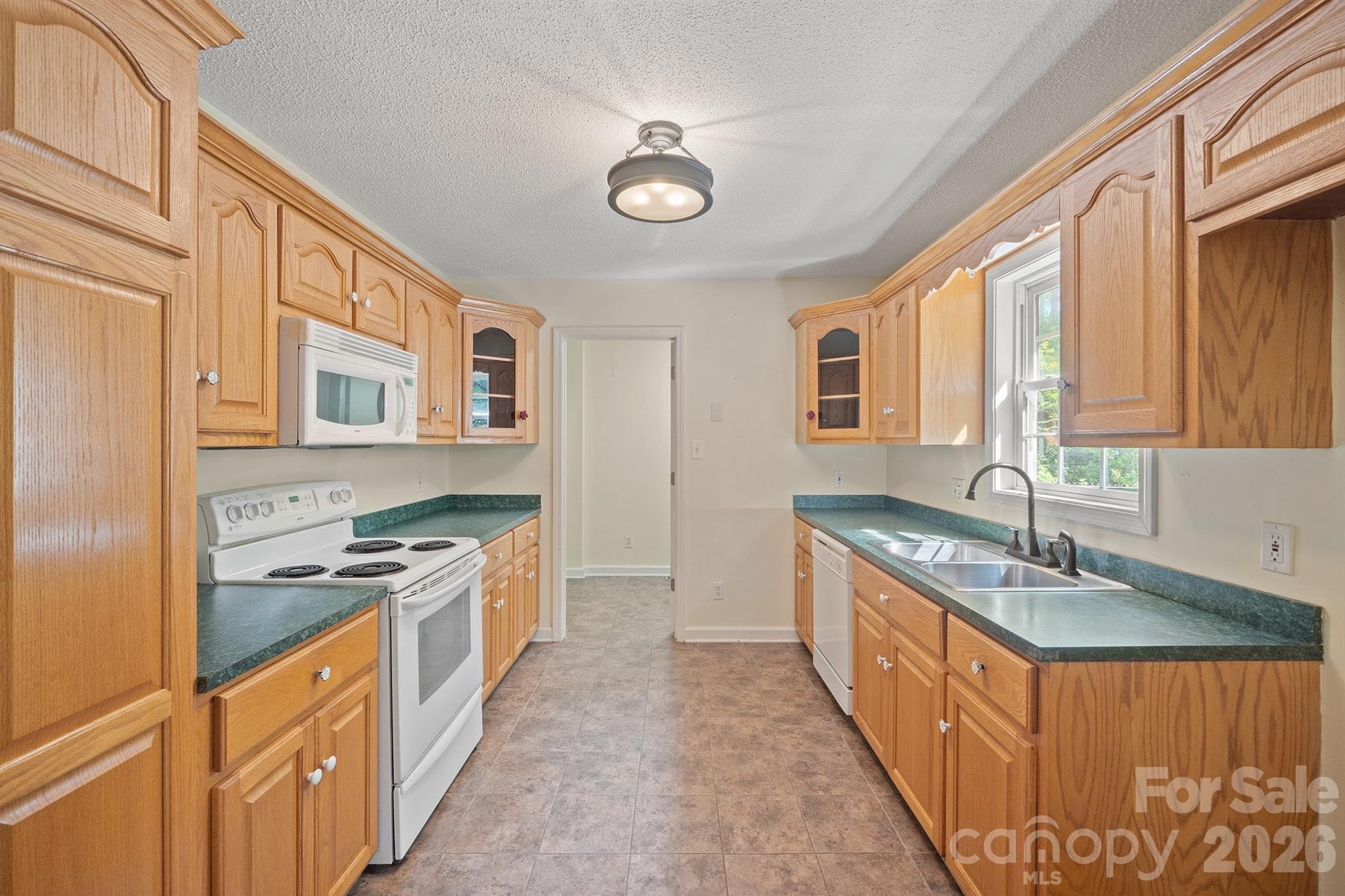 Single Family Residence at 2017 Country Club Drive, Lancaster, photo 30 of 32