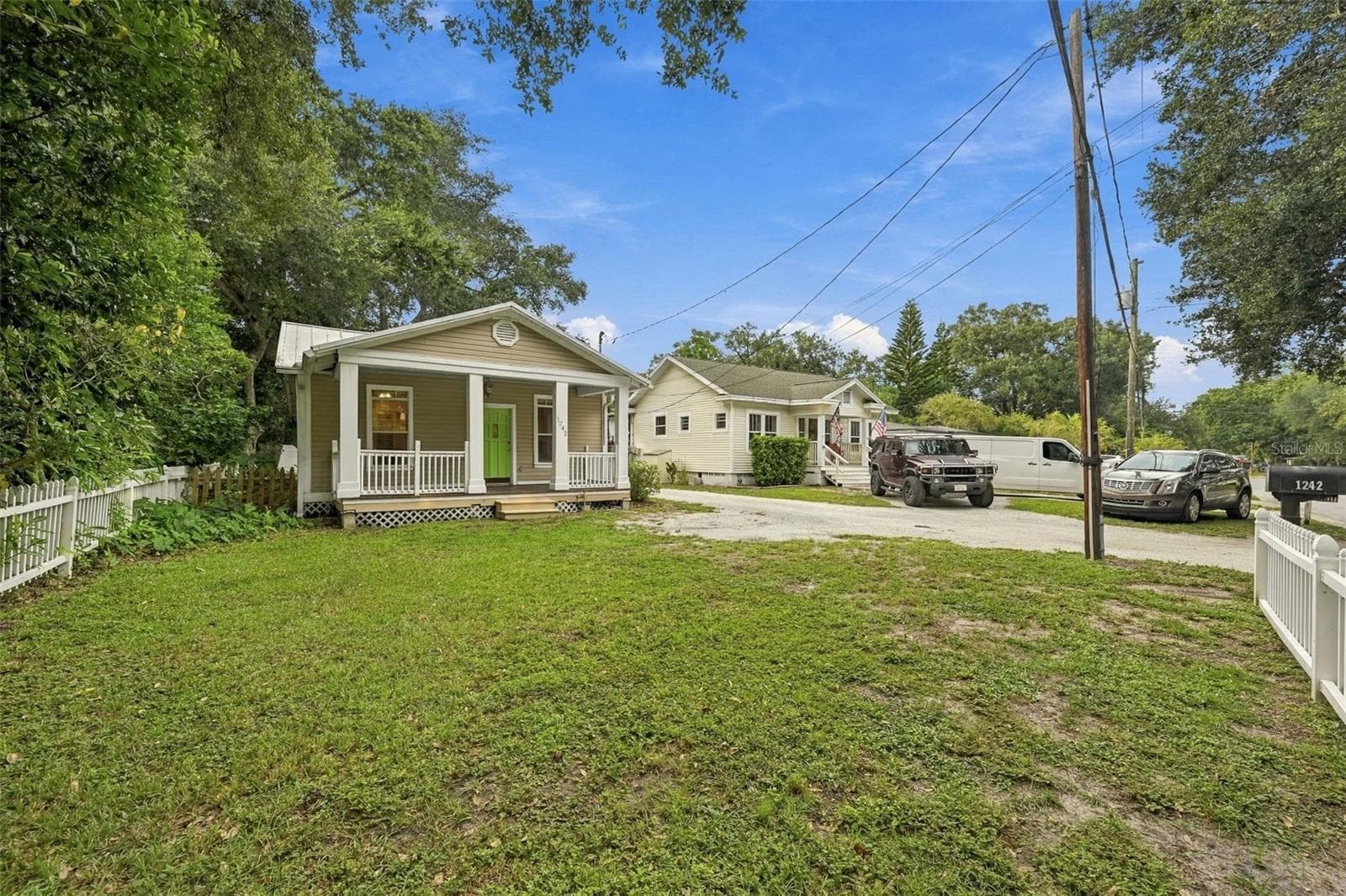 Single Family Residence at 1242 NEW YORK AVE, DUNEDIN, photo 2 of 42