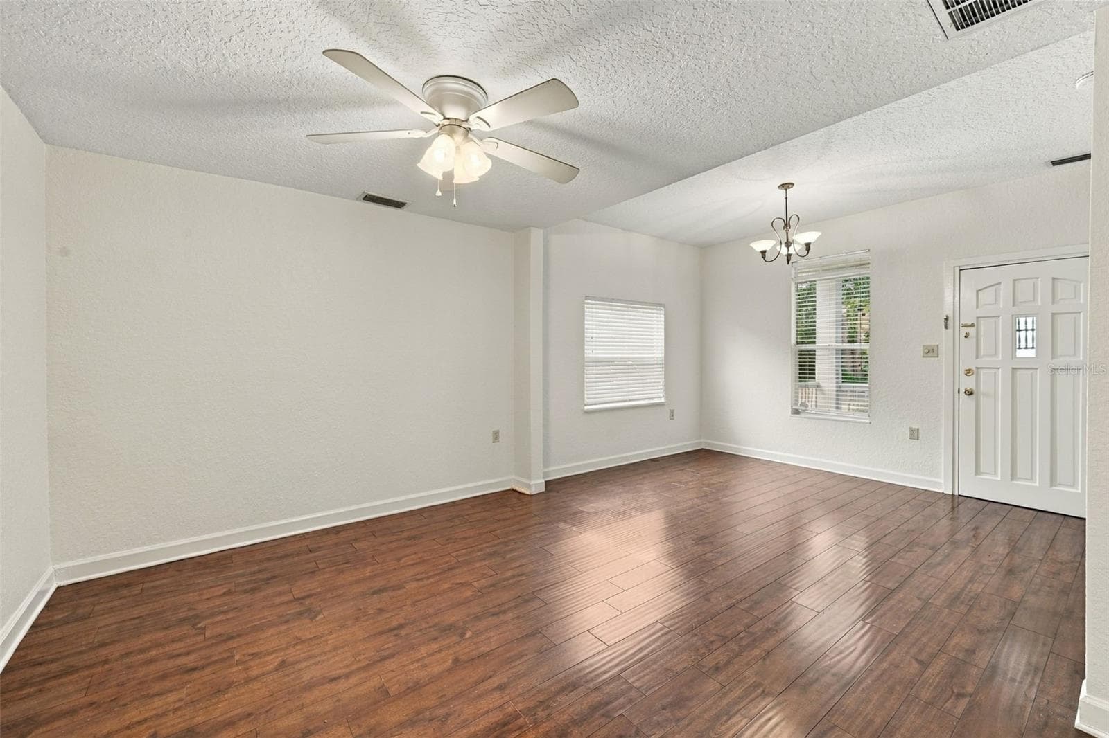 Single Family Residence at 1242 NEW YORK AVE, DUNEDIN, photo 16 of 42