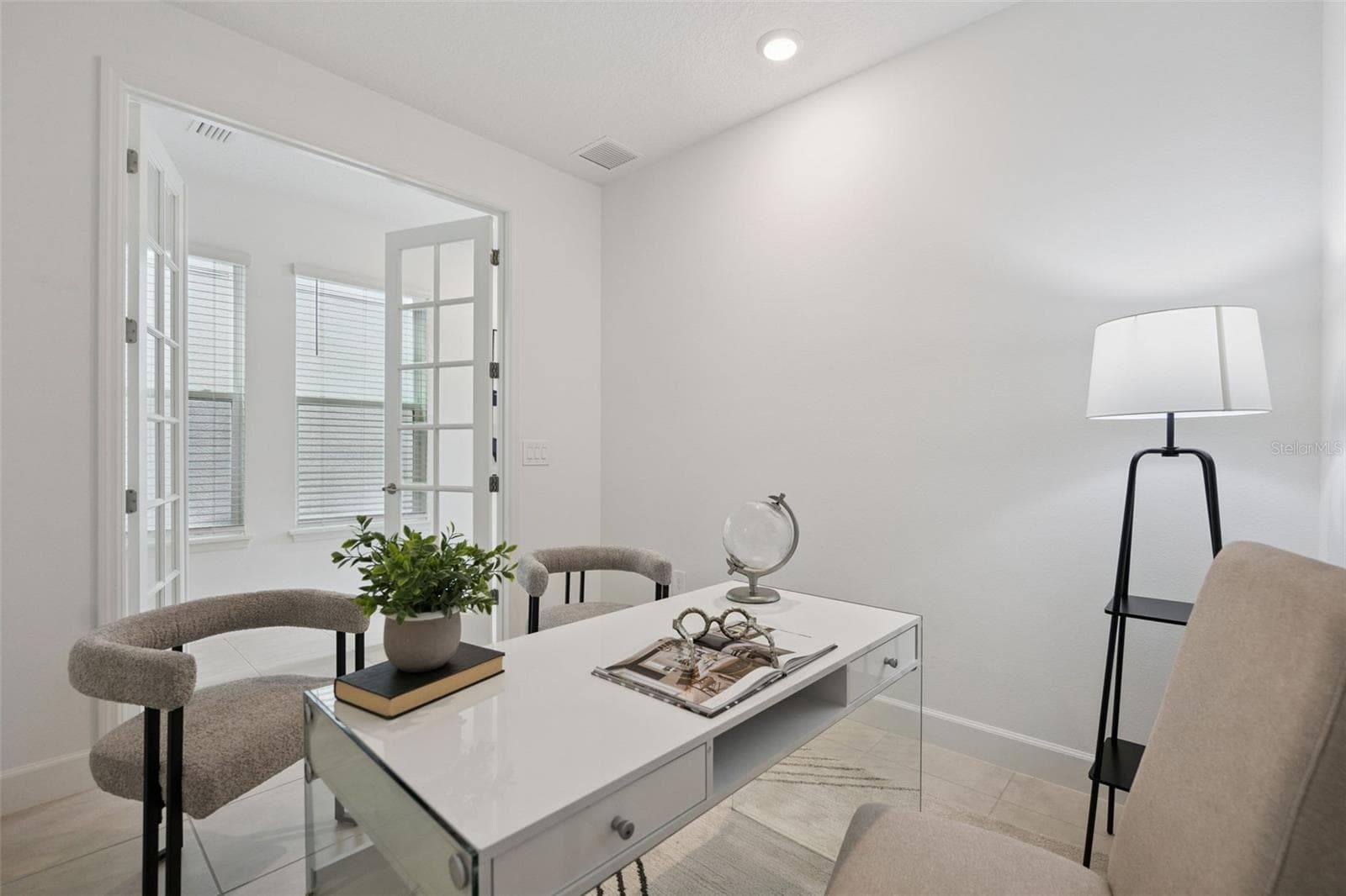 Single Family Residence at 16283 HONEY HARVEST ST, WINTER GARDEN, photo 6 of 46