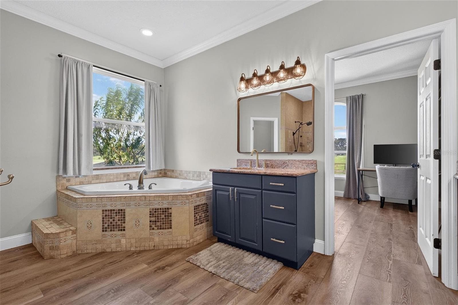 Single Family Residence at 15818 MAHONEY DR, SPRING HILL, photo 15 of 40