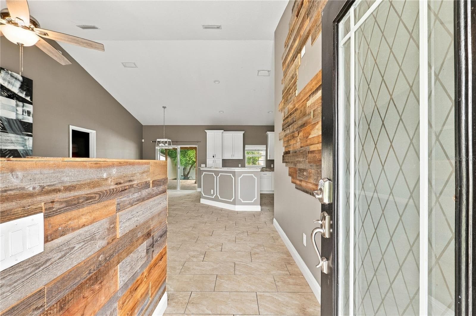 Single Family Residence at 645 MARION OAKS TRL, OCALA, photo 4 of 56