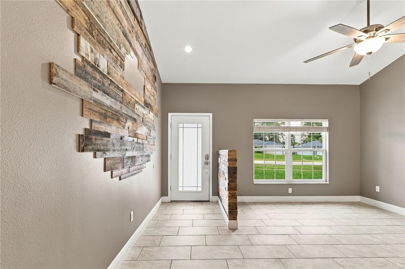 Single Family Residence at 645 MARION OAKS TRL, OCALA, photo 7 of 56