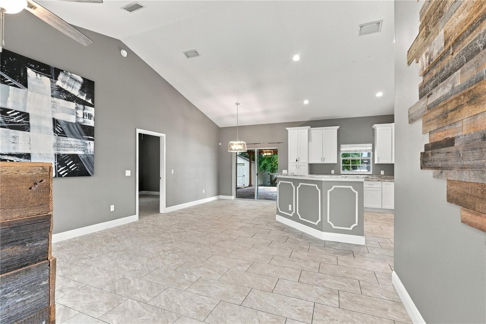 Single Family Residence at 645 MARION OAKS TRL, OCALA, photo 10 of 56