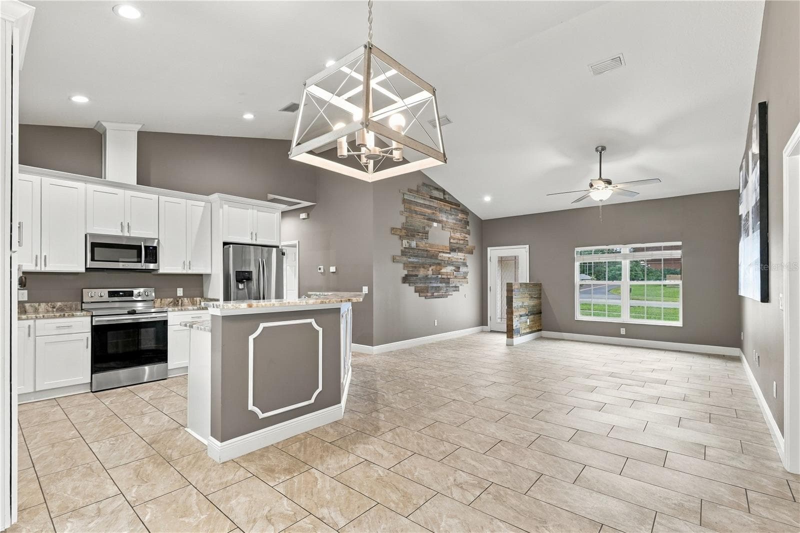 Single Family Residence at 645 MARION OAKS TRL, OCALA, photo 17 of 56