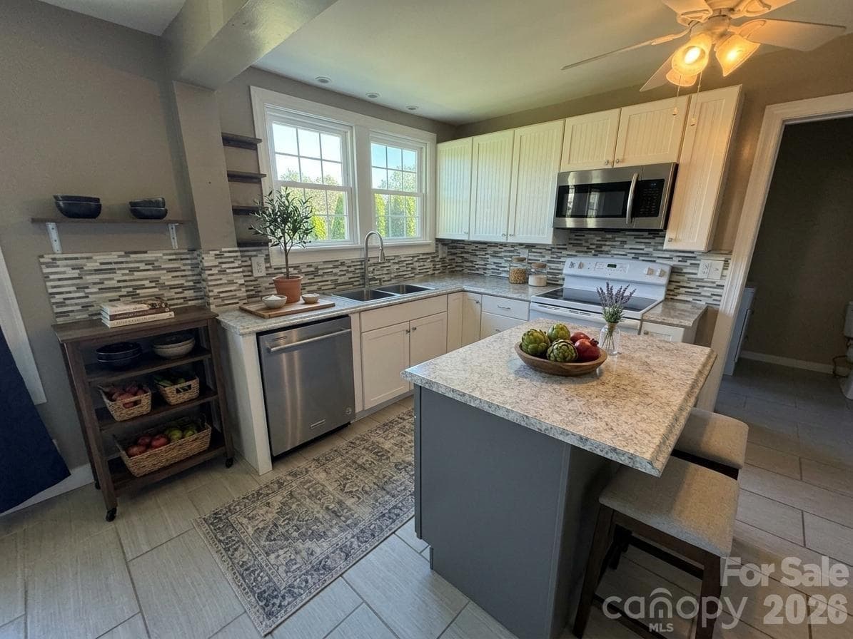 Visually staged - Morganton