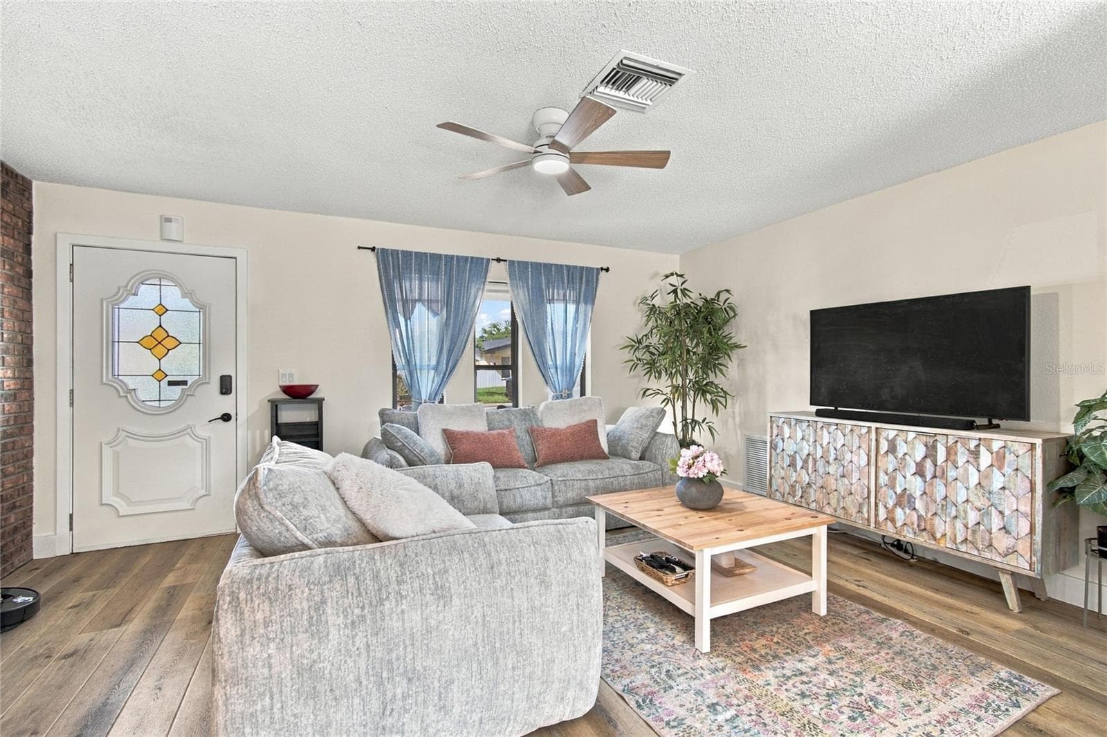 Single Family Residence at 1813 DRIFTWOOD CIR N, OLDSMAR, photo 5 of 39