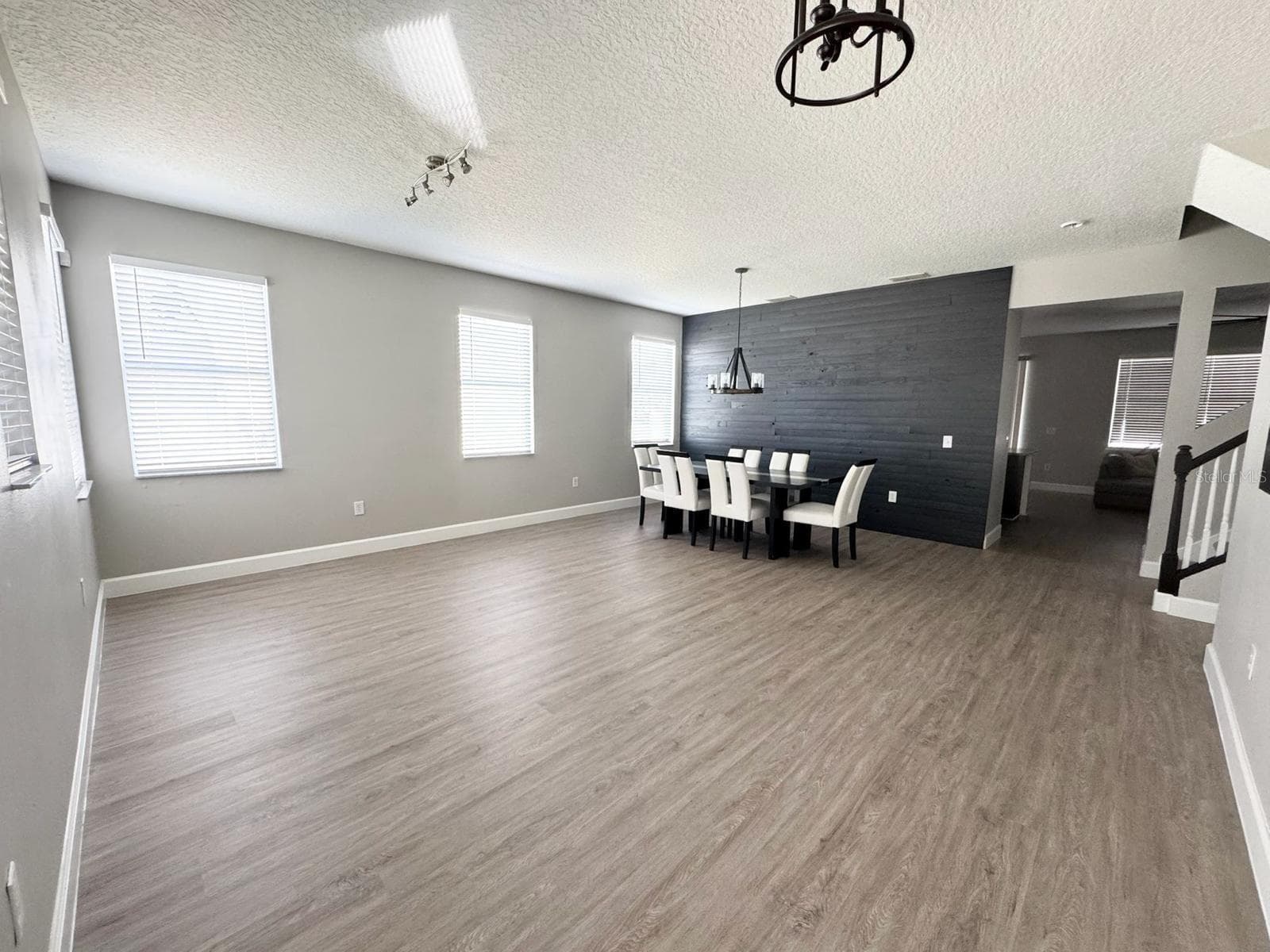 Single Family Residence at 10313 STRATFORD POINTE AVE, ORLANDO, photo 3 of 16