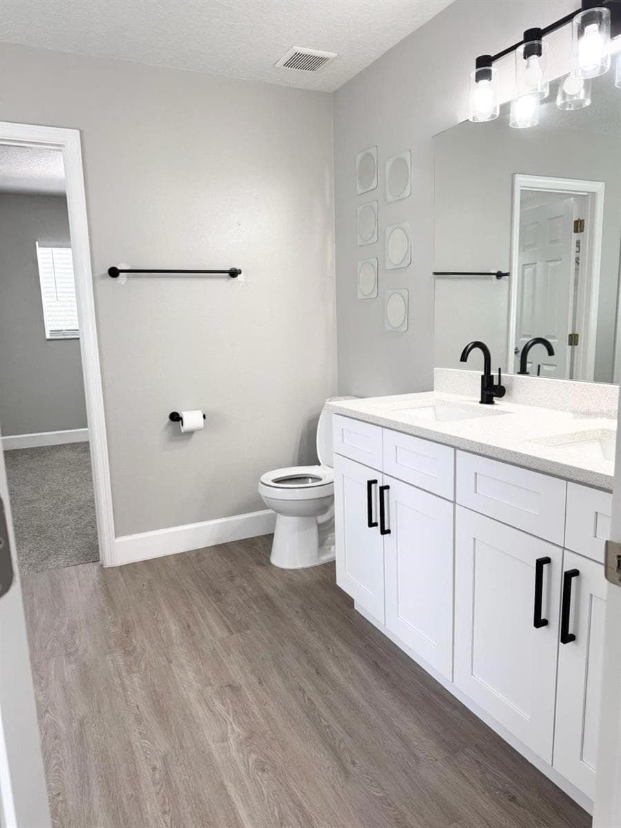 Single Family Residence at 10313 STRATFORD POINTE AVE, ORLANDO, photo 11 of 16