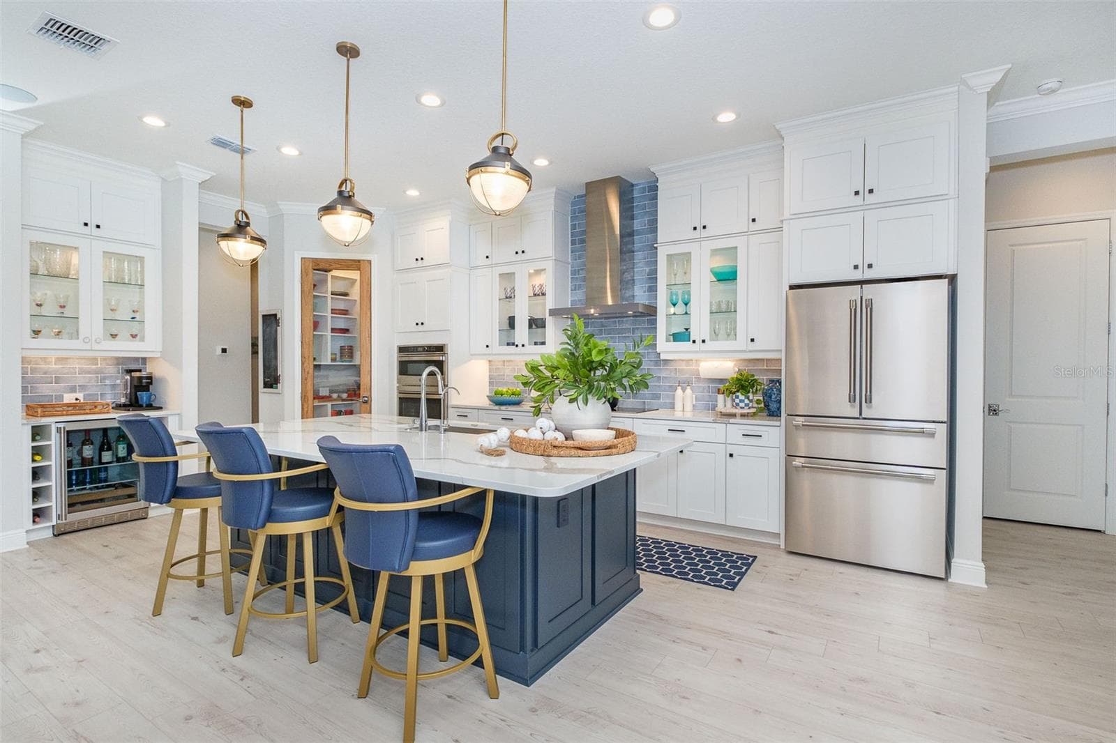 Kitchen - 11165 HOGAN CIR, ENGLEWOOD