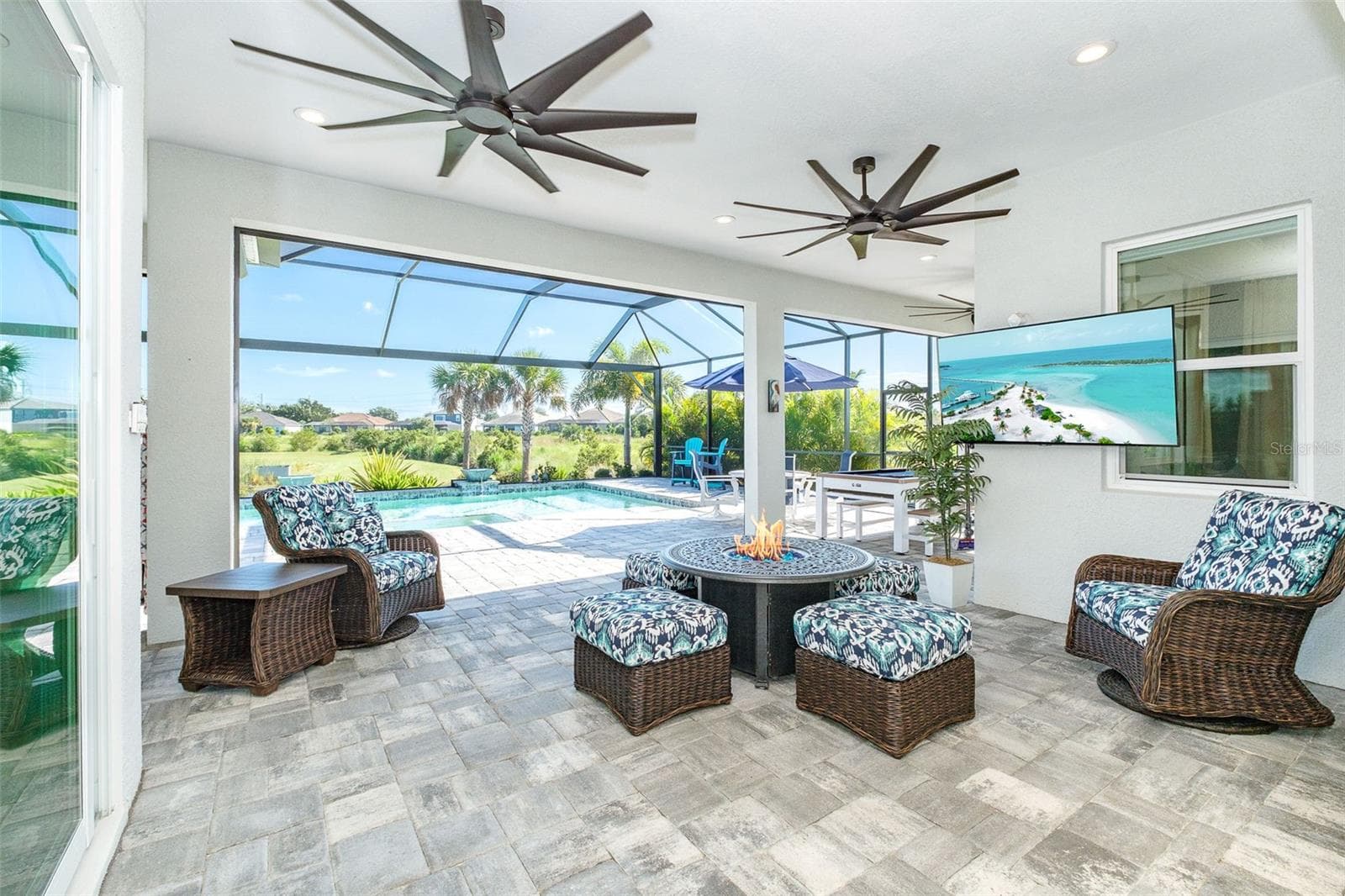 Seating and Firepit Area - 11165 HOGAN CIR, ENGLEWOOD