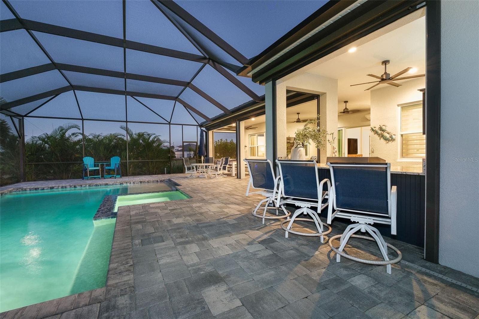 Outdoor Bar Seating - 11165 HOGAN CIR, ENGLEWOOD