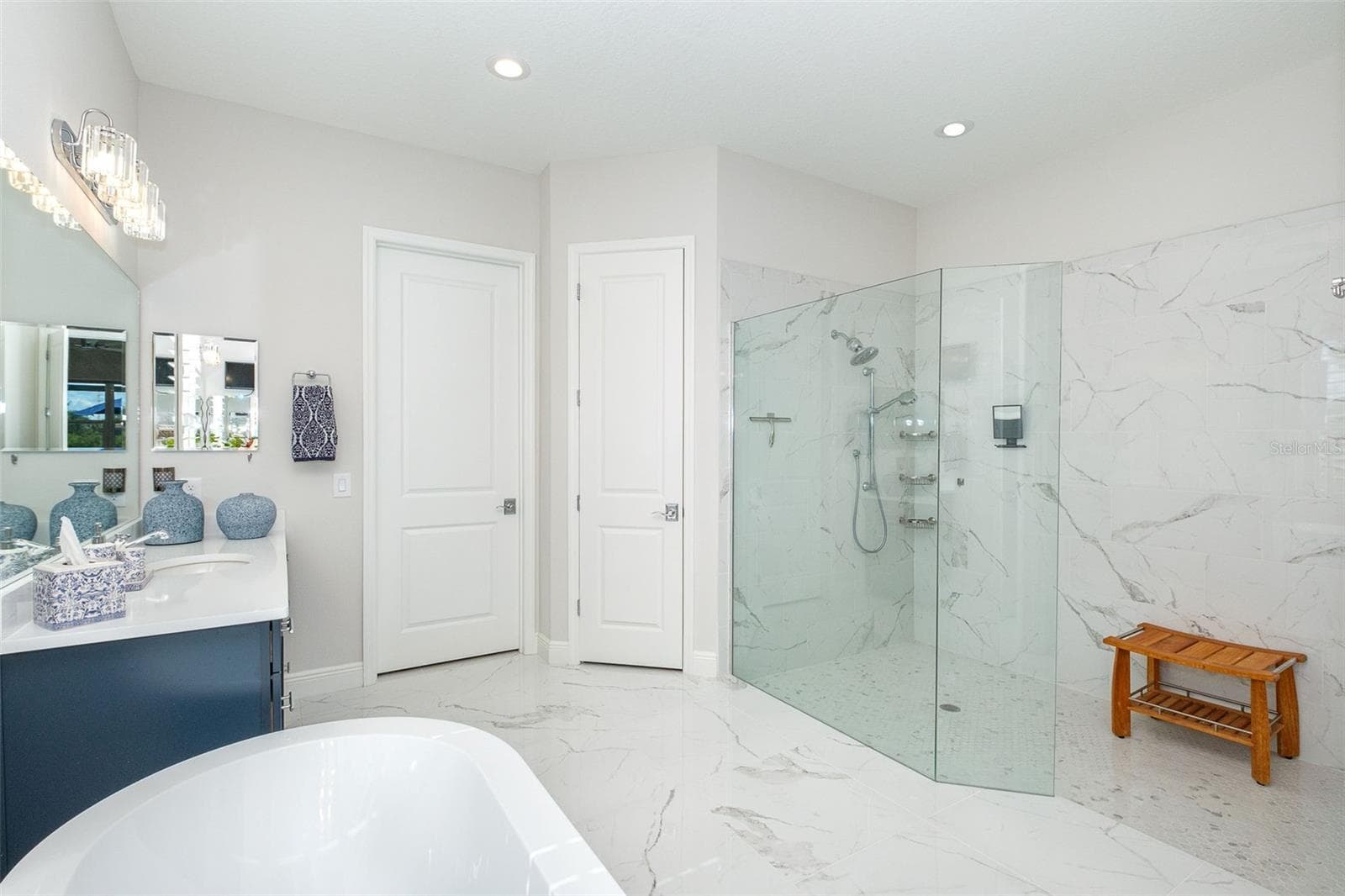 Primary Bathroom - 11165 HOGAN CIR, ENGLEWOOD