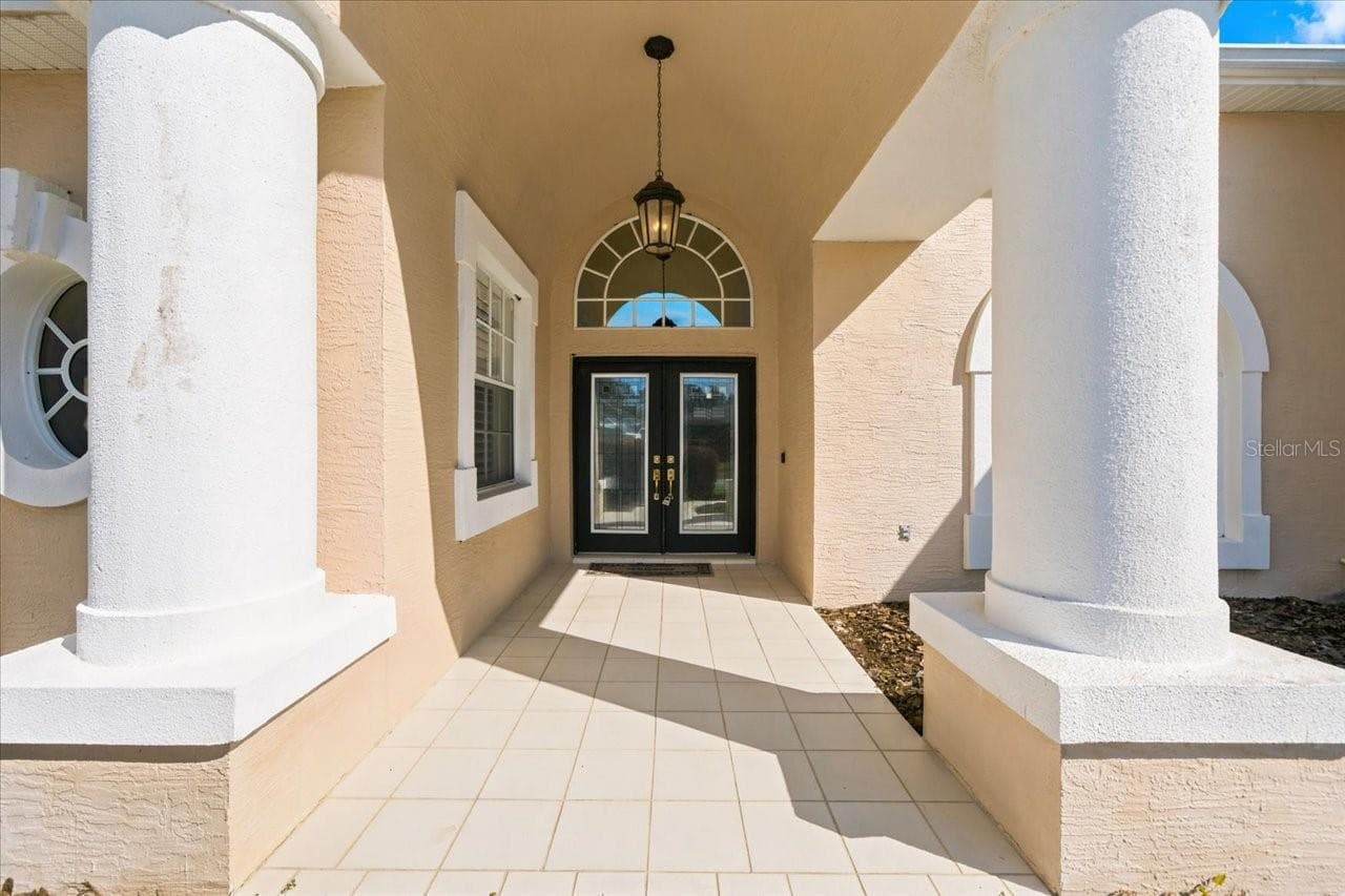 Single Family Residence at 8405 MAYBELLE DR, WEEKI WACHEE, photo 7 of 66