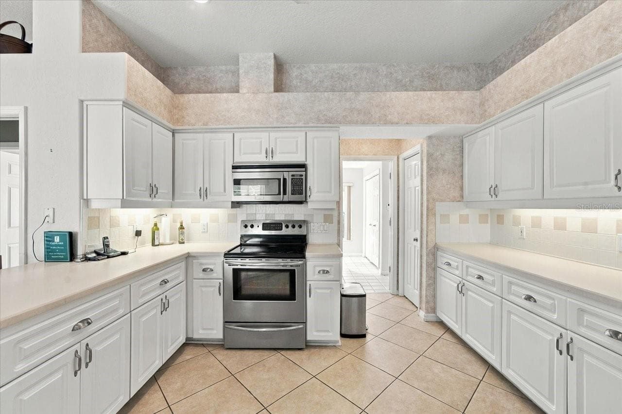 Single Family Residence at 8405 MAYBELLE DR, WEEKI WACHEE, photo 19 of 66