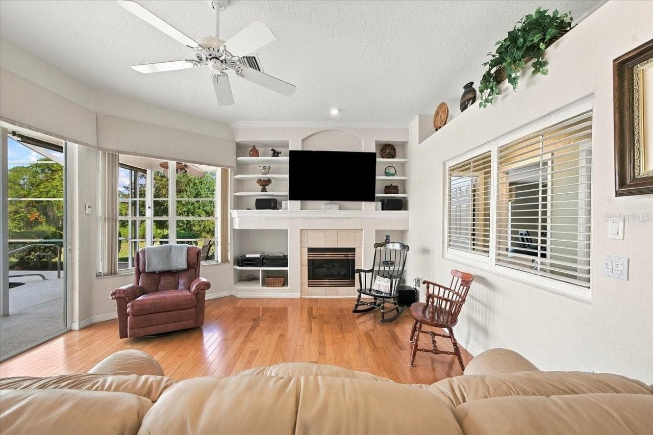 Single Family Residence at 8405 MAYBELLE DR, WEEKI WACHEE, photo 28 of 66