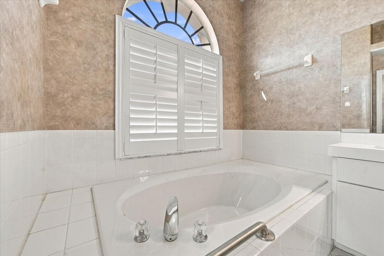 Single Family Residence at 8405 MAYBELLE DR, WEEKI WACHEE, photo 41 of 66