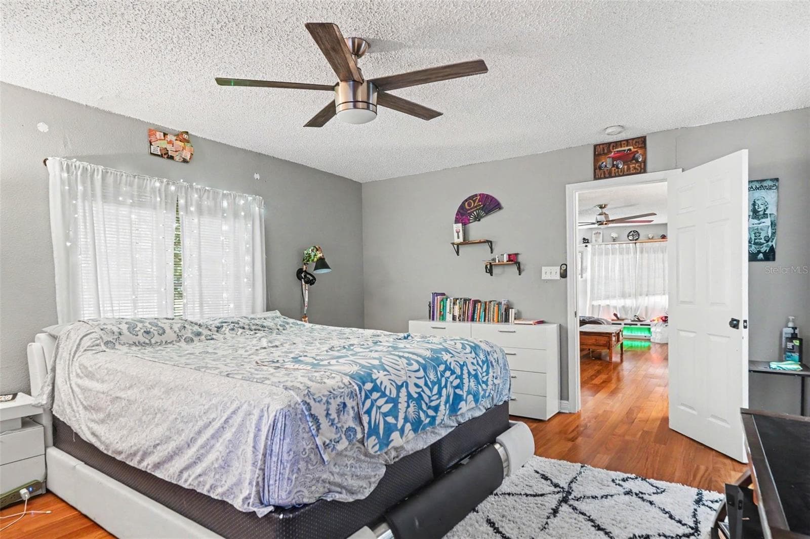 Single Family Residence at 3022 DARTMOUTH AVE N, ST PETERSBURG, photo 14 of 27