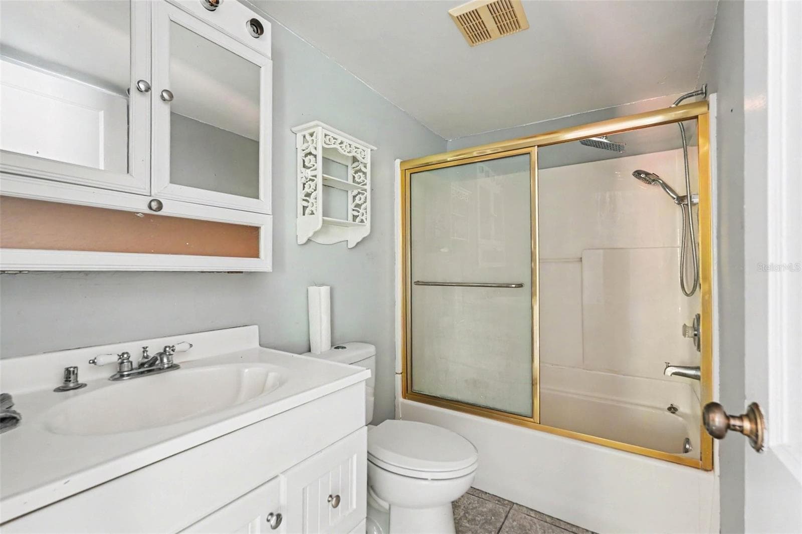 Single Family Residence at 3022 DARTMOUTH AVE N, ST PETERSBURG, photo 21 of 27