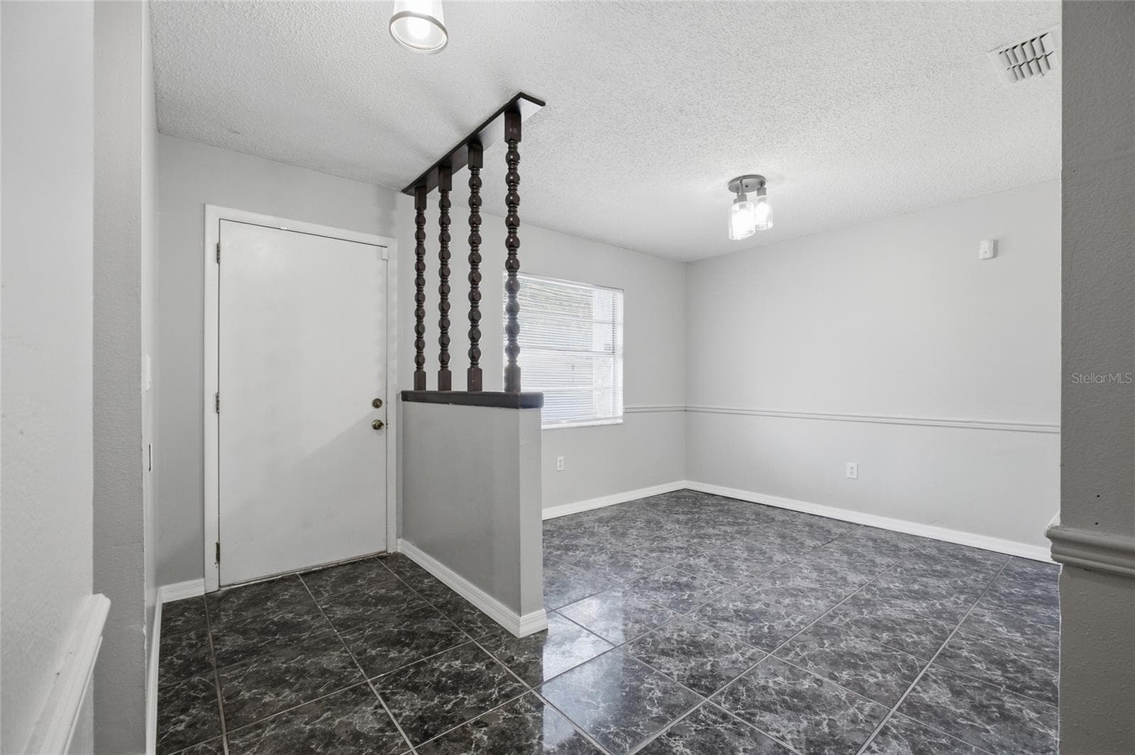 Single Family Residence at 721 GREENLEAF LN, LAKE WALES, photo 3 of 20