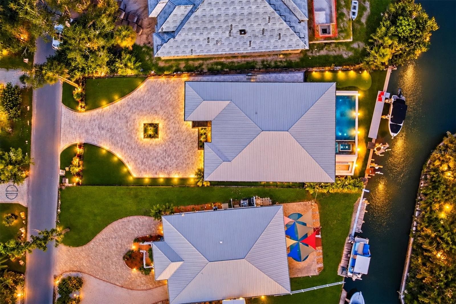 Single Family Residence at 3920 ROBERTS POINT RD, SARASOTA, photo 10 of 79