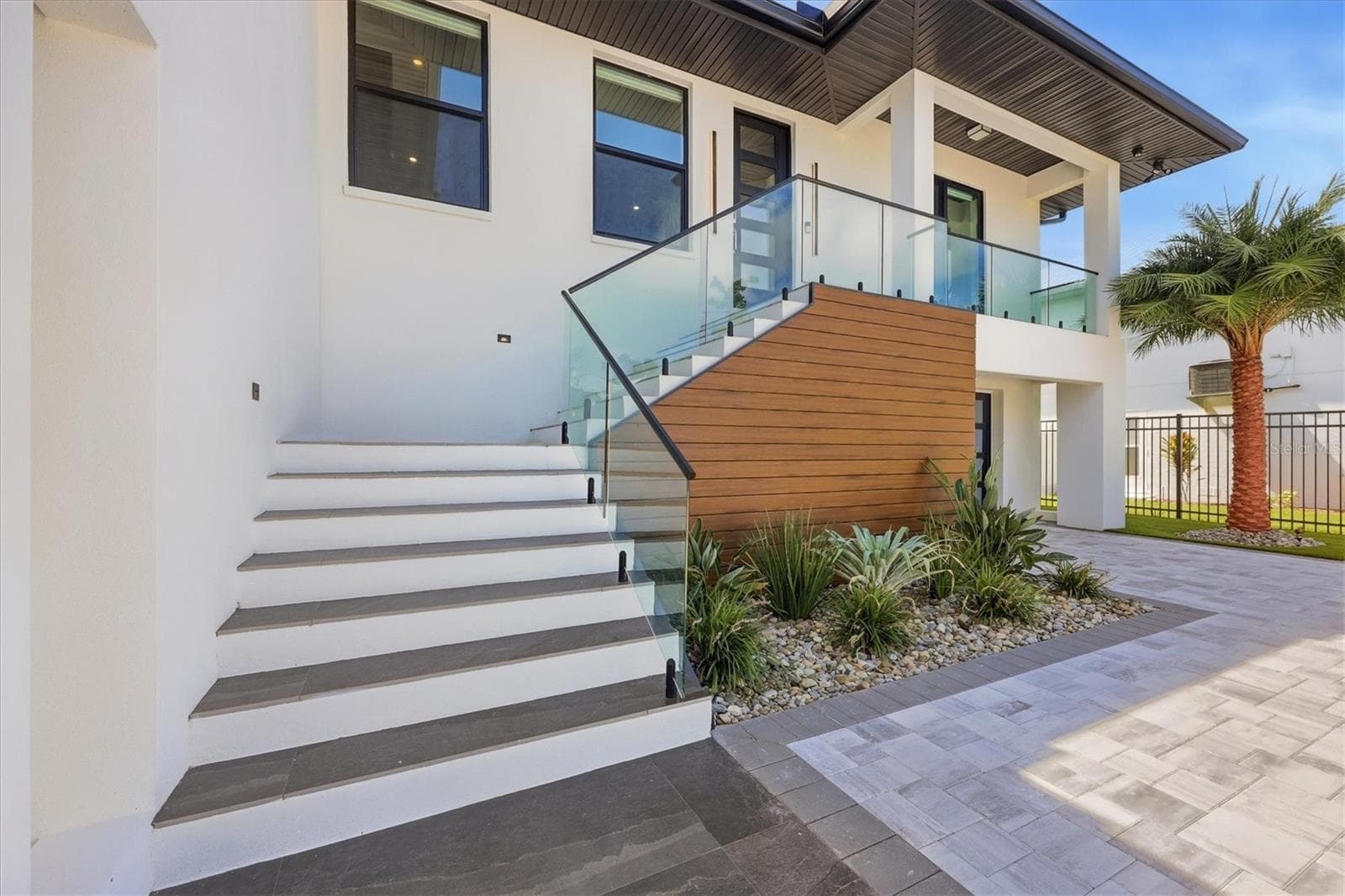 Single Family Residence at 3920 ROBERTS POINT RD, SARASOTA, photo 15 of 79