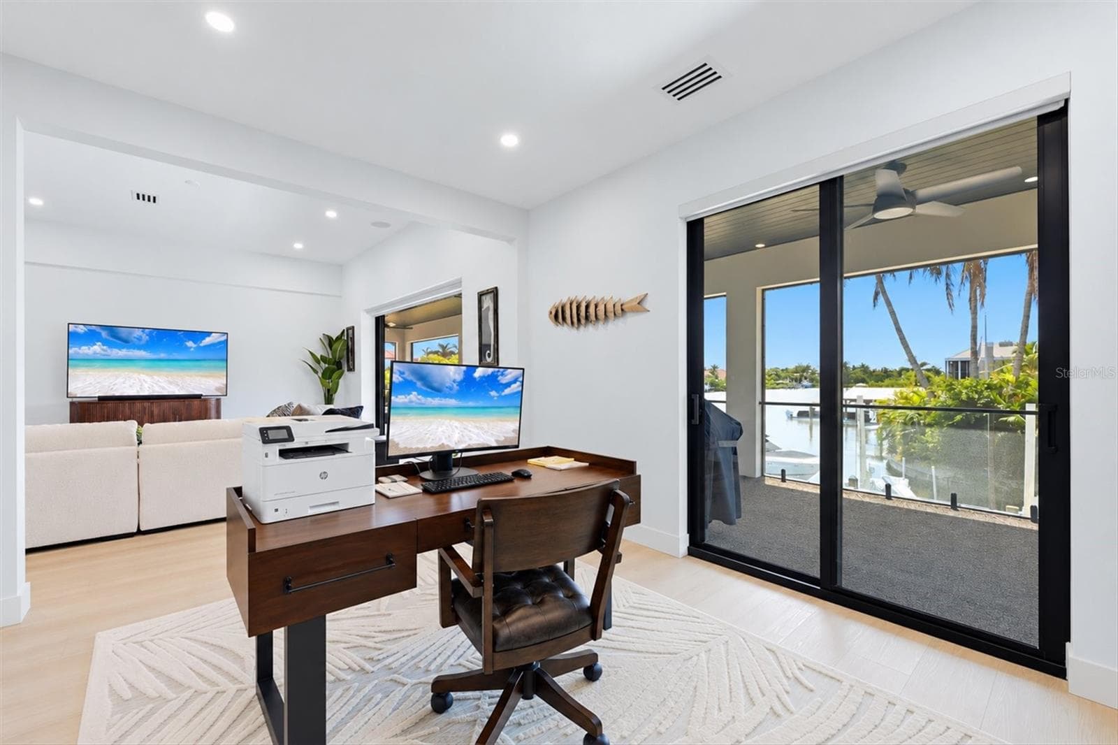 Single Family Residence at 3920 ROBERTS POINT RD, SARASOTA, photo 23 of 79