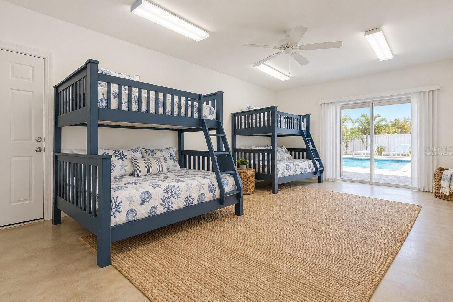 **Virtually Staged** - 3920 ROBERTS POINT RD, SARASOTA
