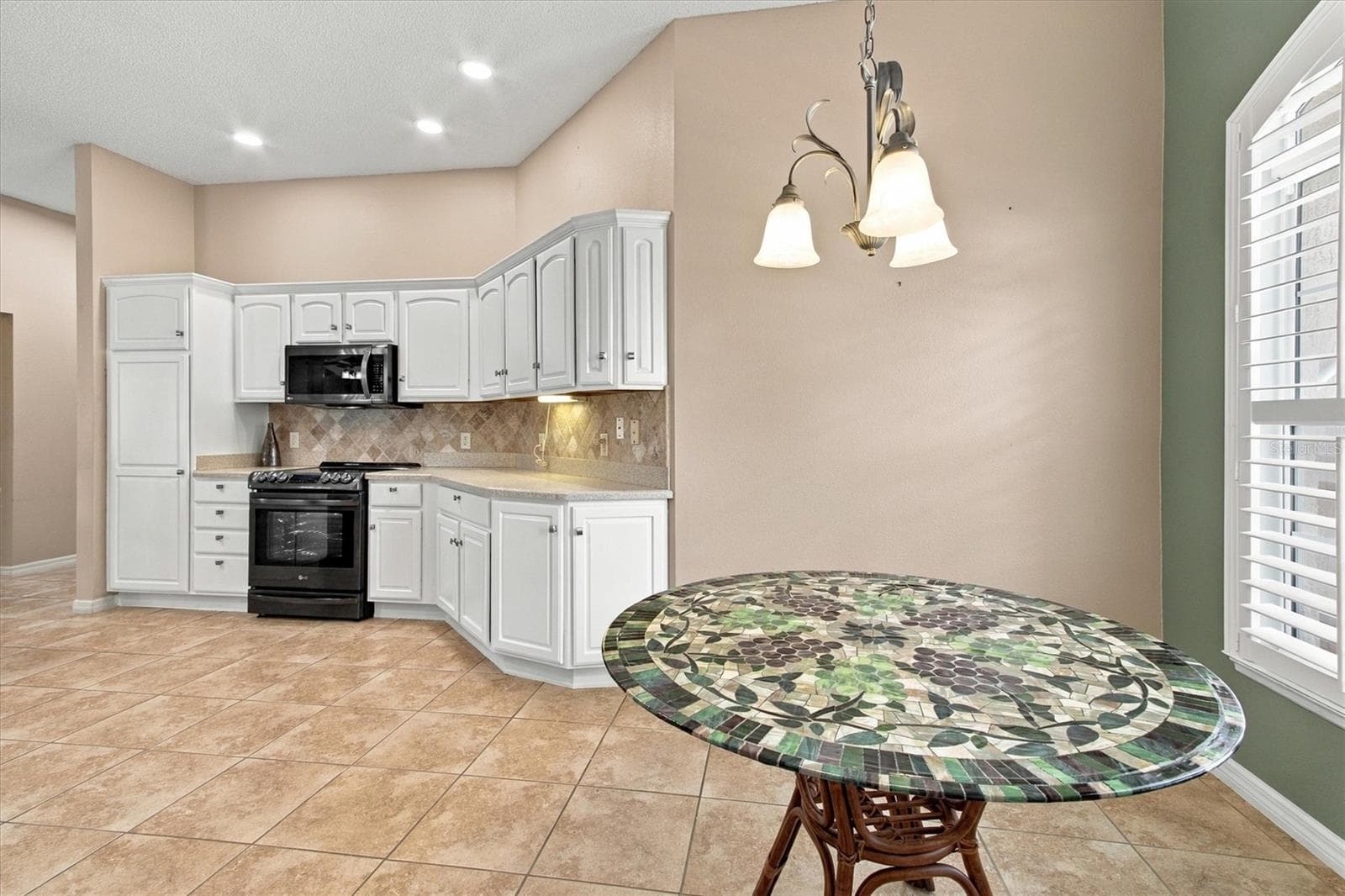 Single Family Residence at 2314 CALLAWAY DR, THE VILLAGES, photo 9 of 42