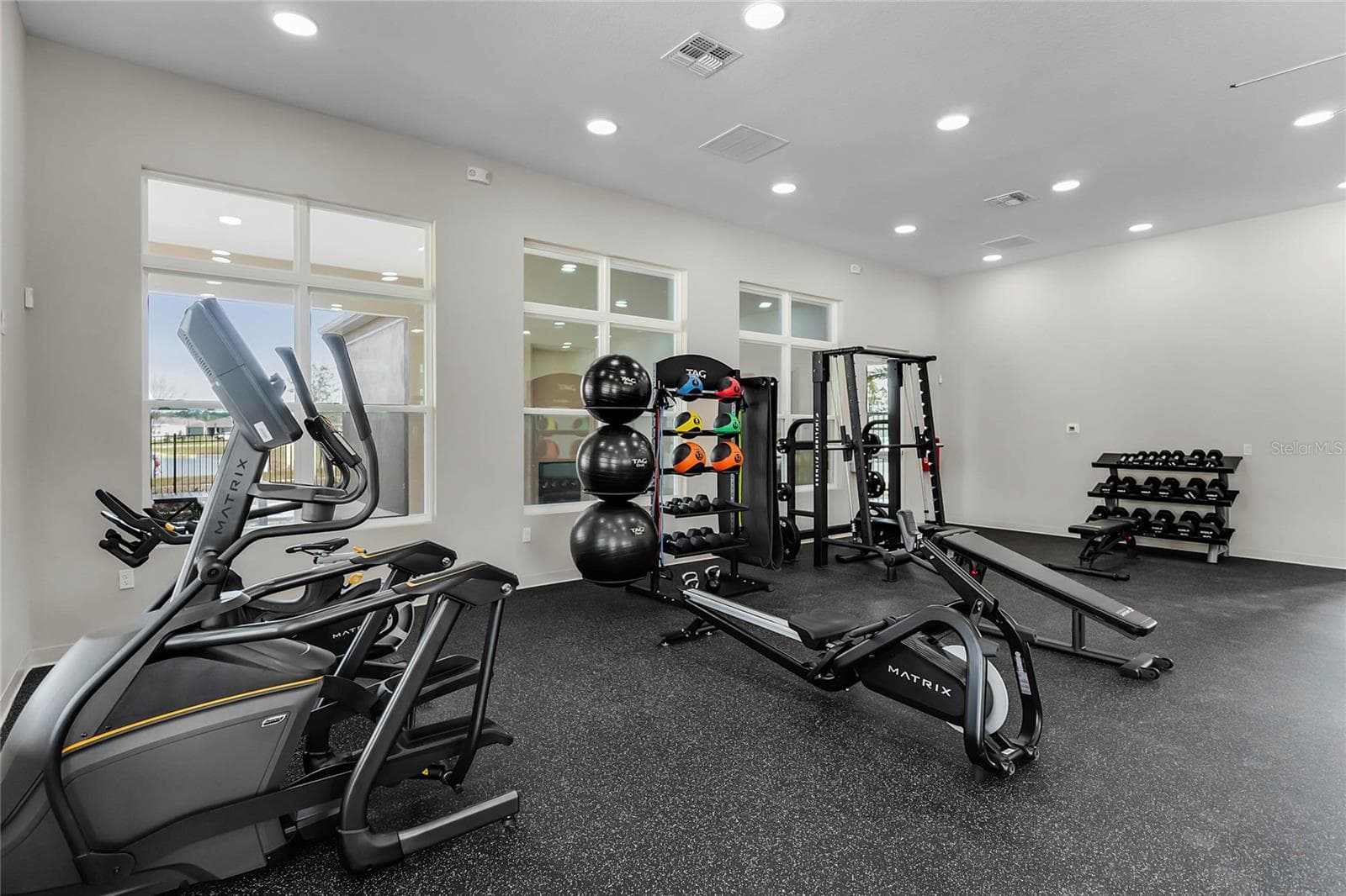 Single Family Residence at 3633 BONSPIEL DR, ORMOND BEACH, photo 34 of 60