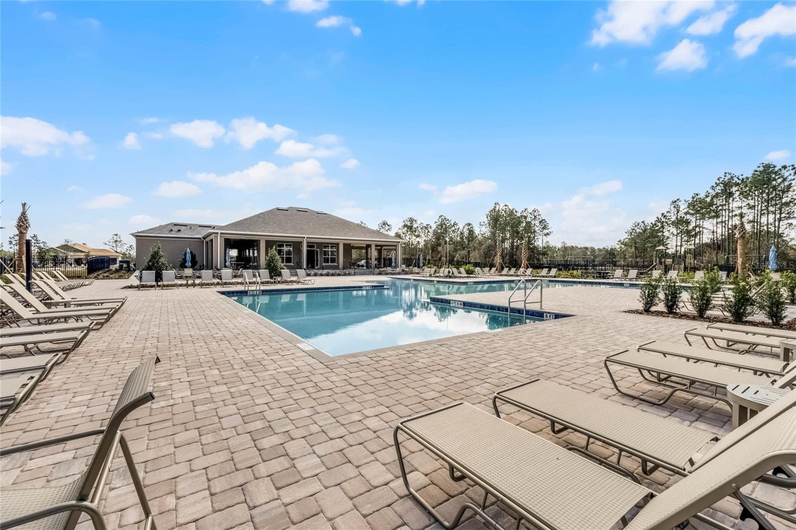 Single Family Residence at 3633 BONSPIEL DR, ORMOND BEACH, photo 47 of 60