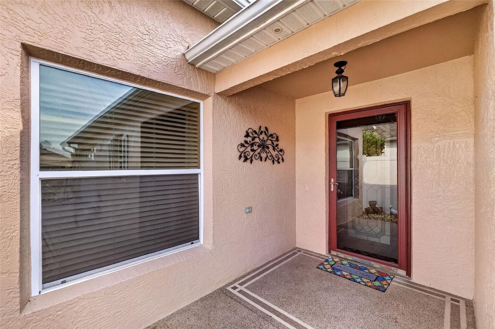 Glass storm door - 2114 MARLIN PL, THE VILLAGES