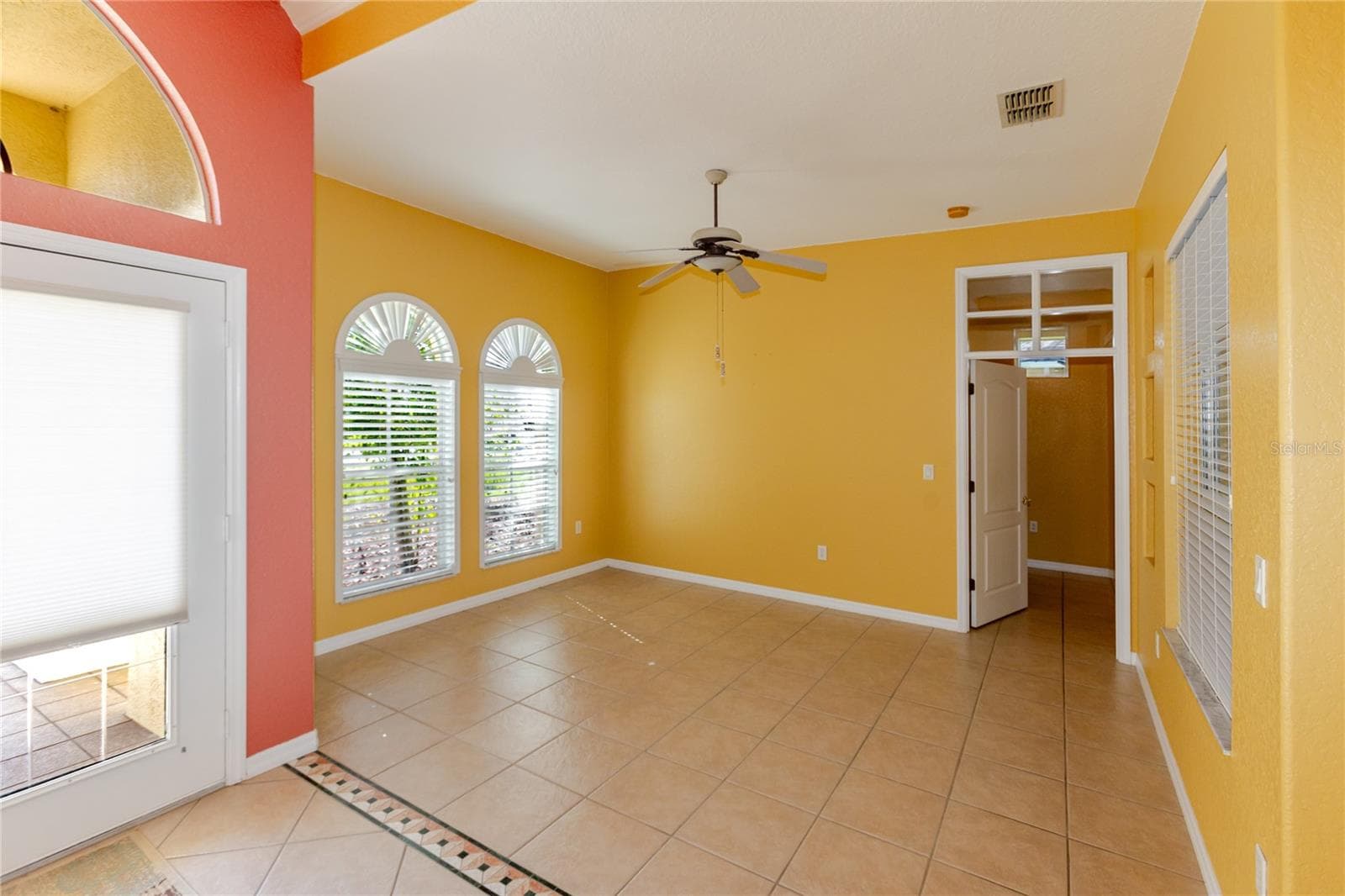 Single Family Residence at 3427 MISTY VIEW DR, SPRING HILL, photo 15 of 67