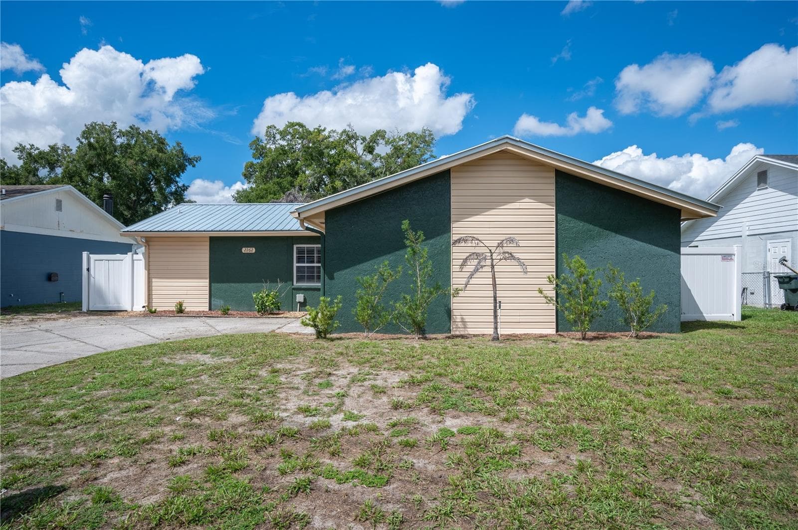 2262 HONEYCOMB LN